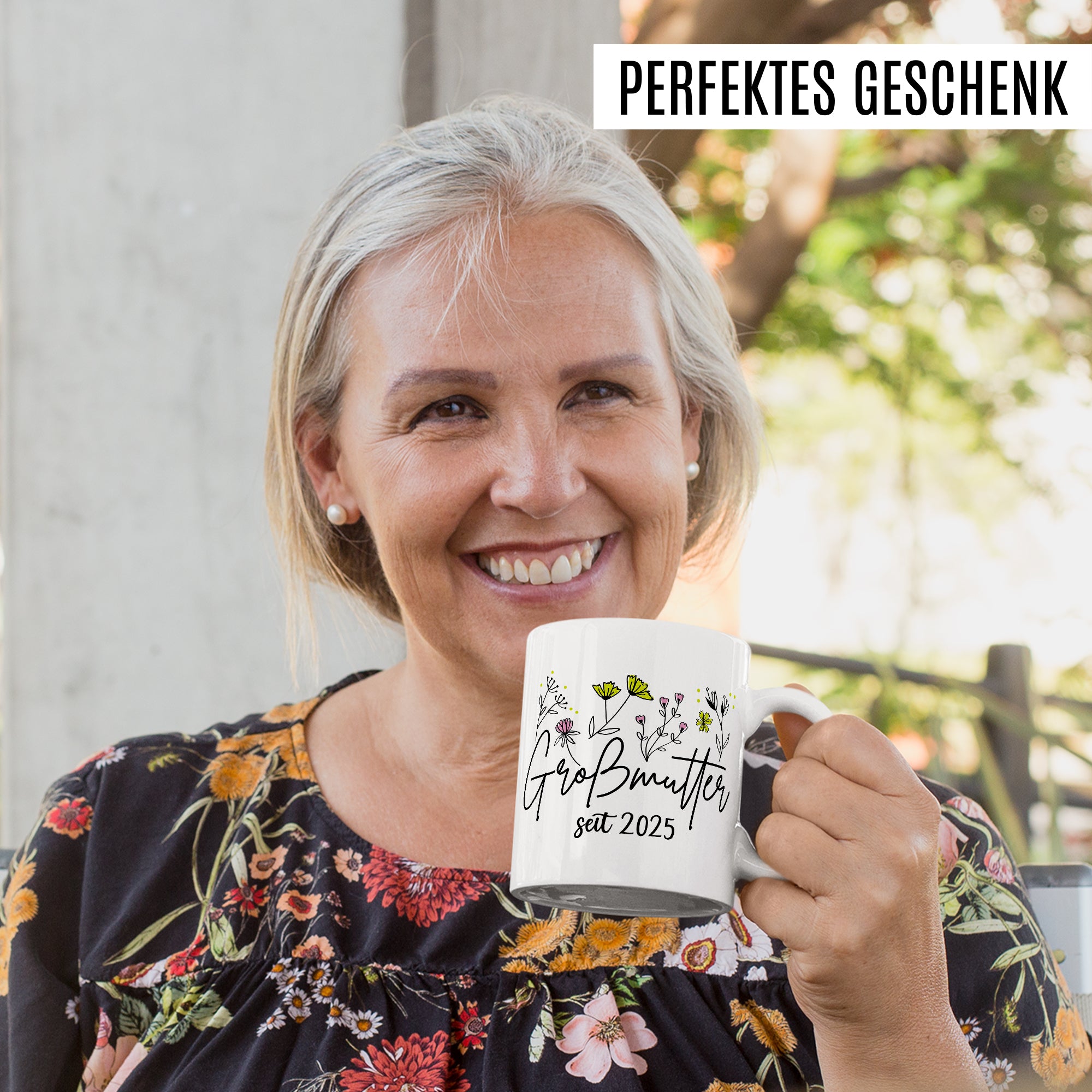 Oma Tasse Geschenk, Großmutter seit 2025 Geschenkidee frisch Oma geworden Kaffeetasse mit Spruch Kaffee-Becher Teetasse Familie Enkel Enkelkinder Geburt