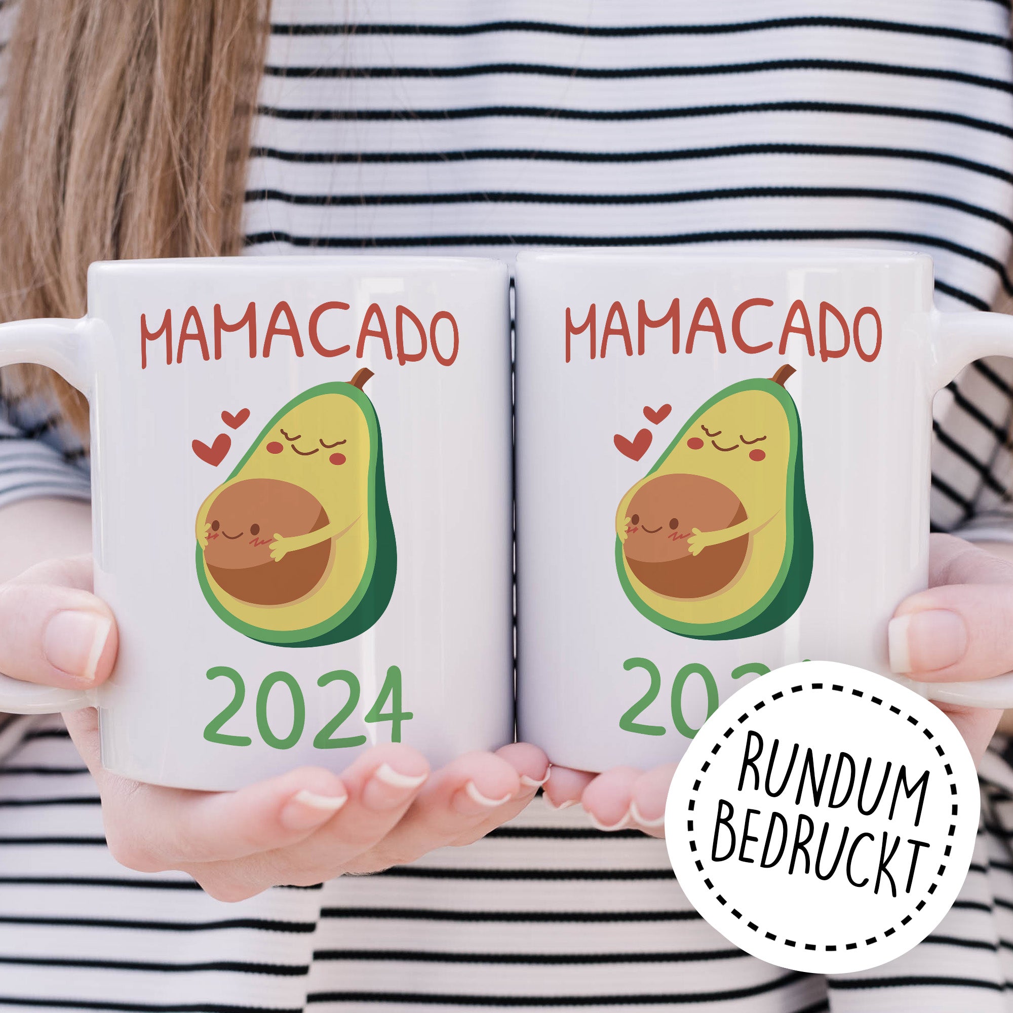 Mama 2024 Tasse, Schwangerschaft Mamacado Avocado, Geschenk-Idee schwanger werdende Mutter Freundin Kaffee-Becher