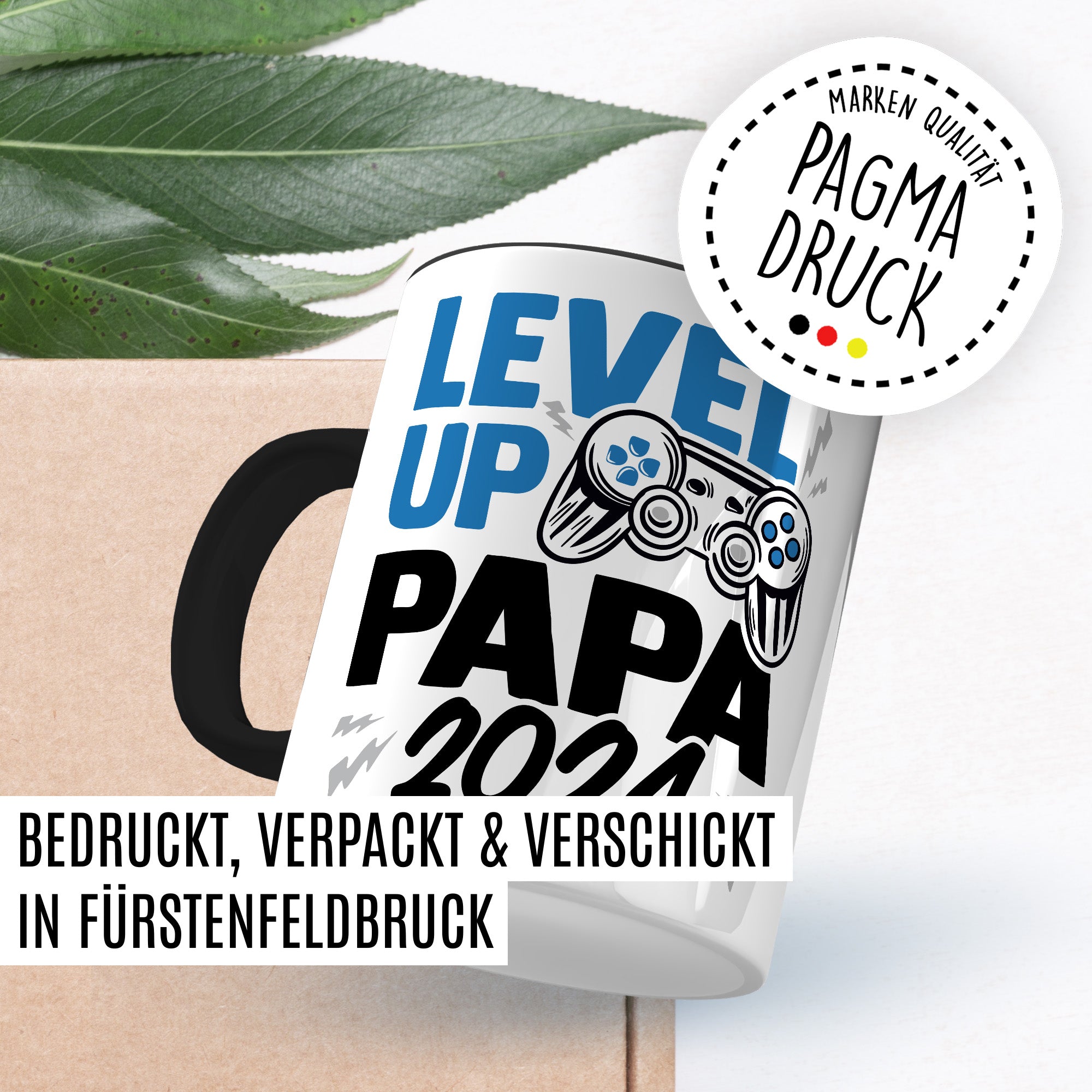 Tasse Vater, Level up - Papa 2024 Geschenk werdender Papa Geschenkidee Vaterschaft Kaffee-Becher Kaffeetasse mit Spruch Gaming Teetasse Motiv Gamer zukünftiger Vater Geburt