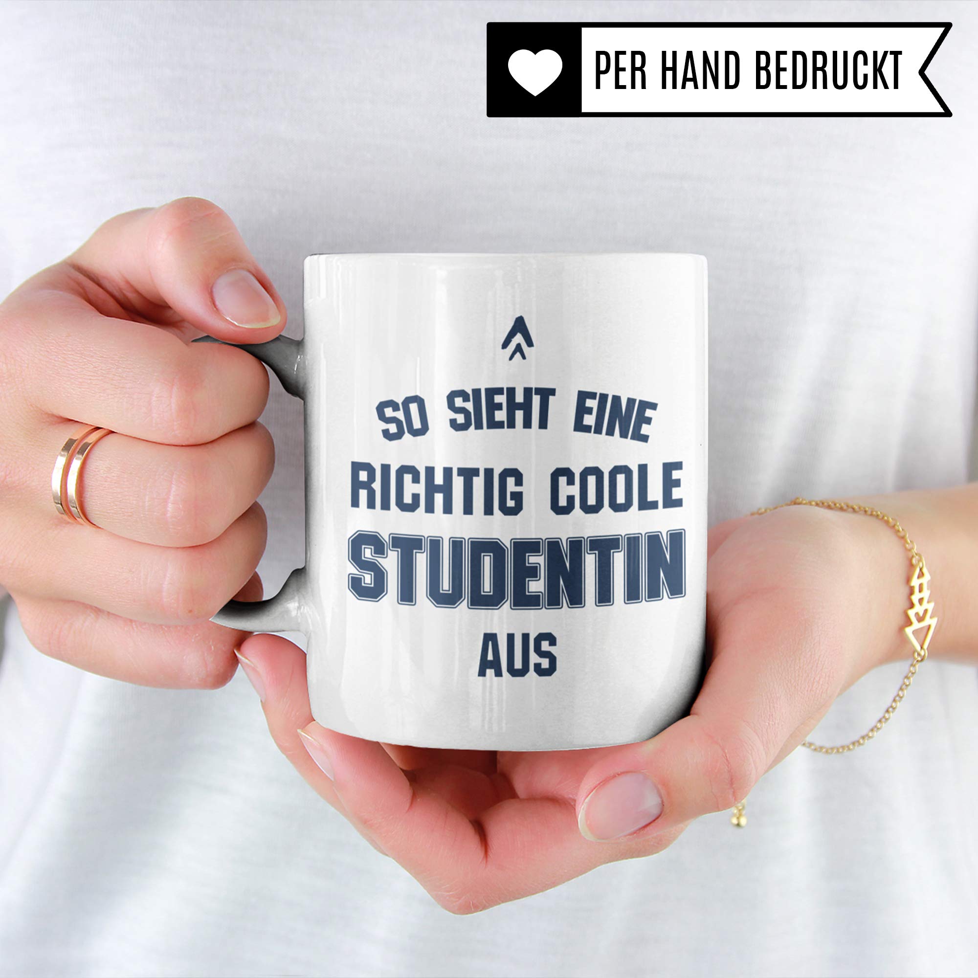 Pagma Druck Tasse Studentin, Studium Geschenk Anfang, Studieren Uni Becher Geschenkidee, Ersti Kaffeetasse für Studenten Universität Beginn Kaffeebecher