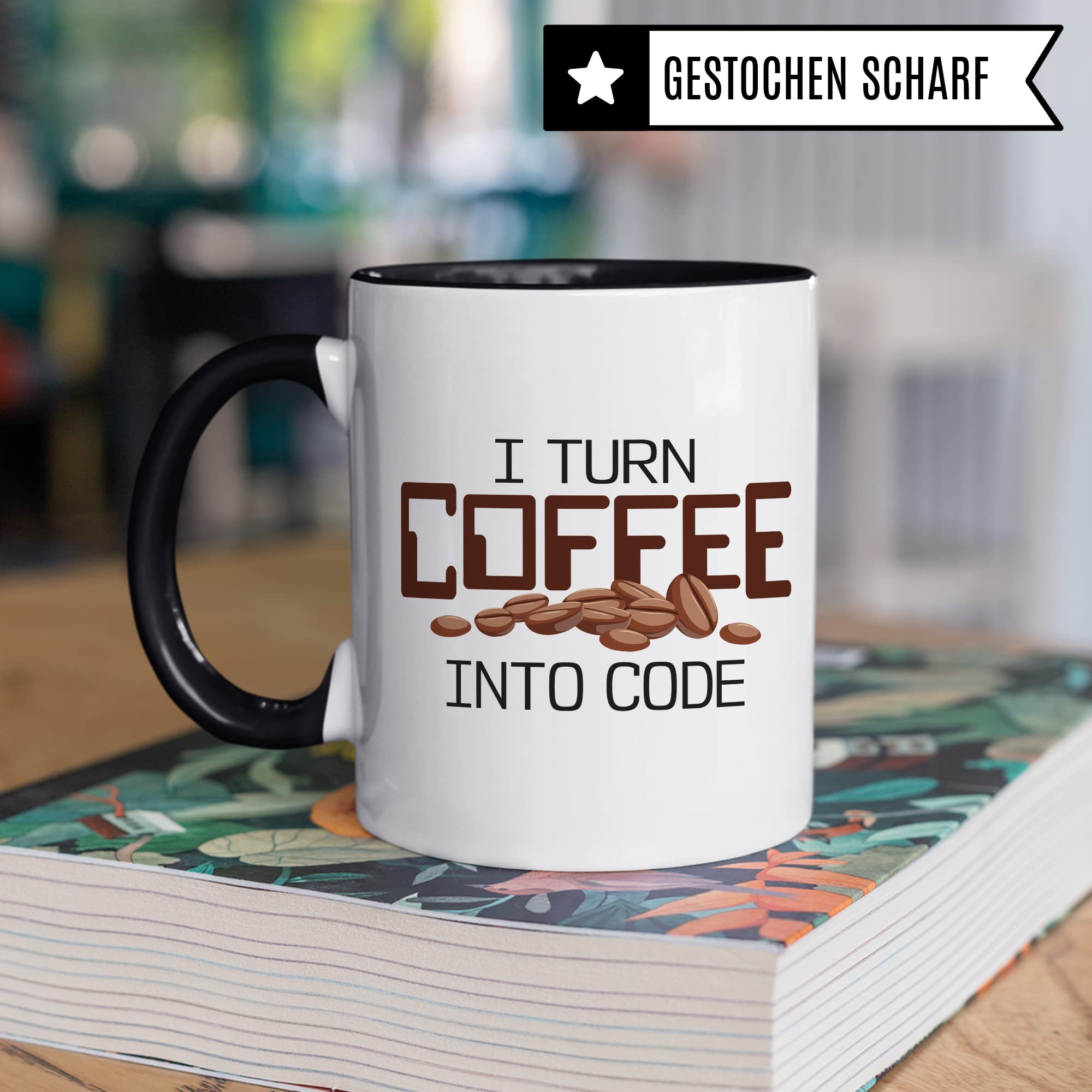 Informatik Geschenk Tasse, I turn Coffee into Code Geschenkidee für Informatiker Kaffee-Becher Informatikerin Programmieren Kaffeetasse mit Spruch lustig Coding