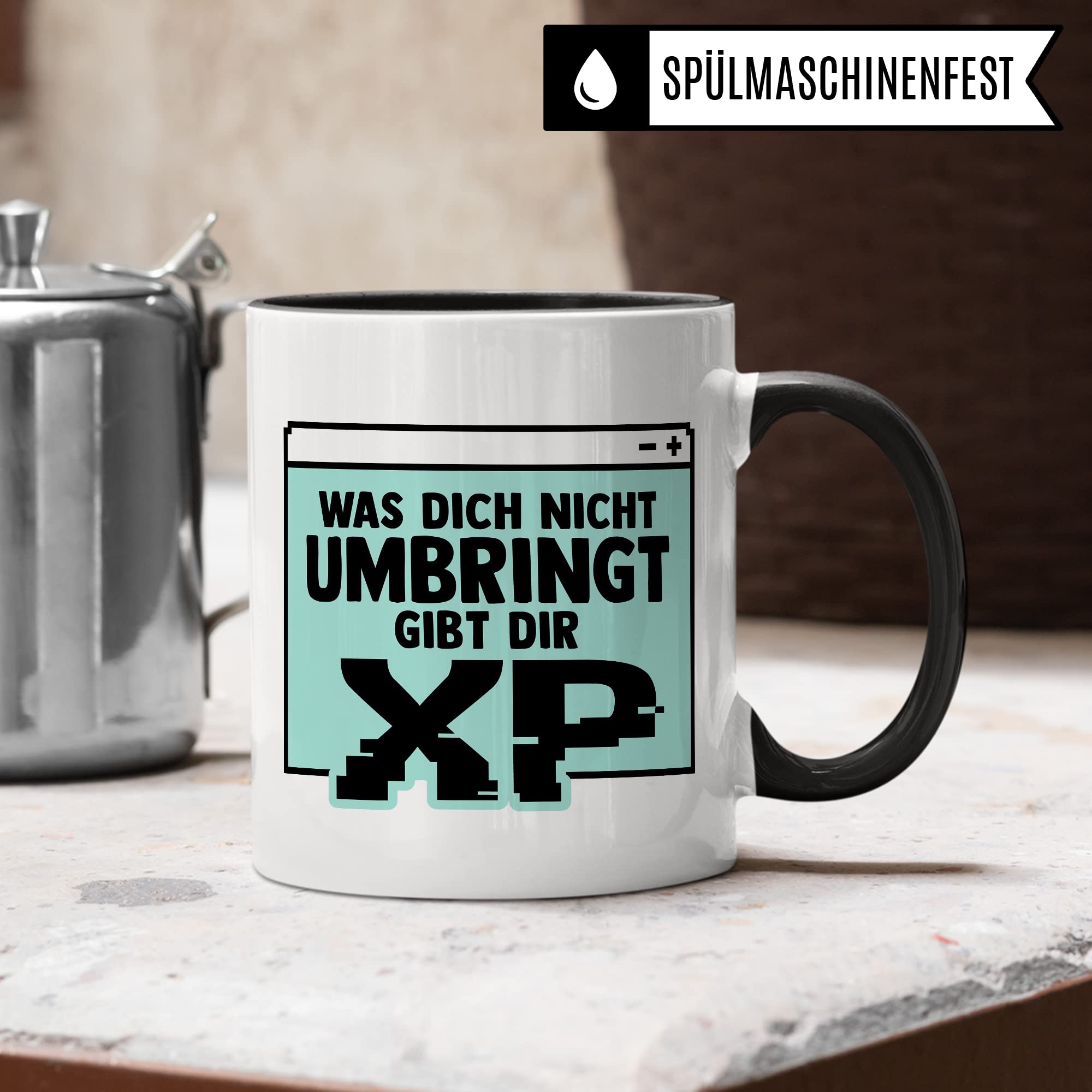 Gamer Tasse, Was dich nicht umbringt gibt dir XP Geschenkidee für Computerspieler und Zocker Kaffee-Becher Geschenk Nerd Gaming Kaffeetasse mit Spruch lustig