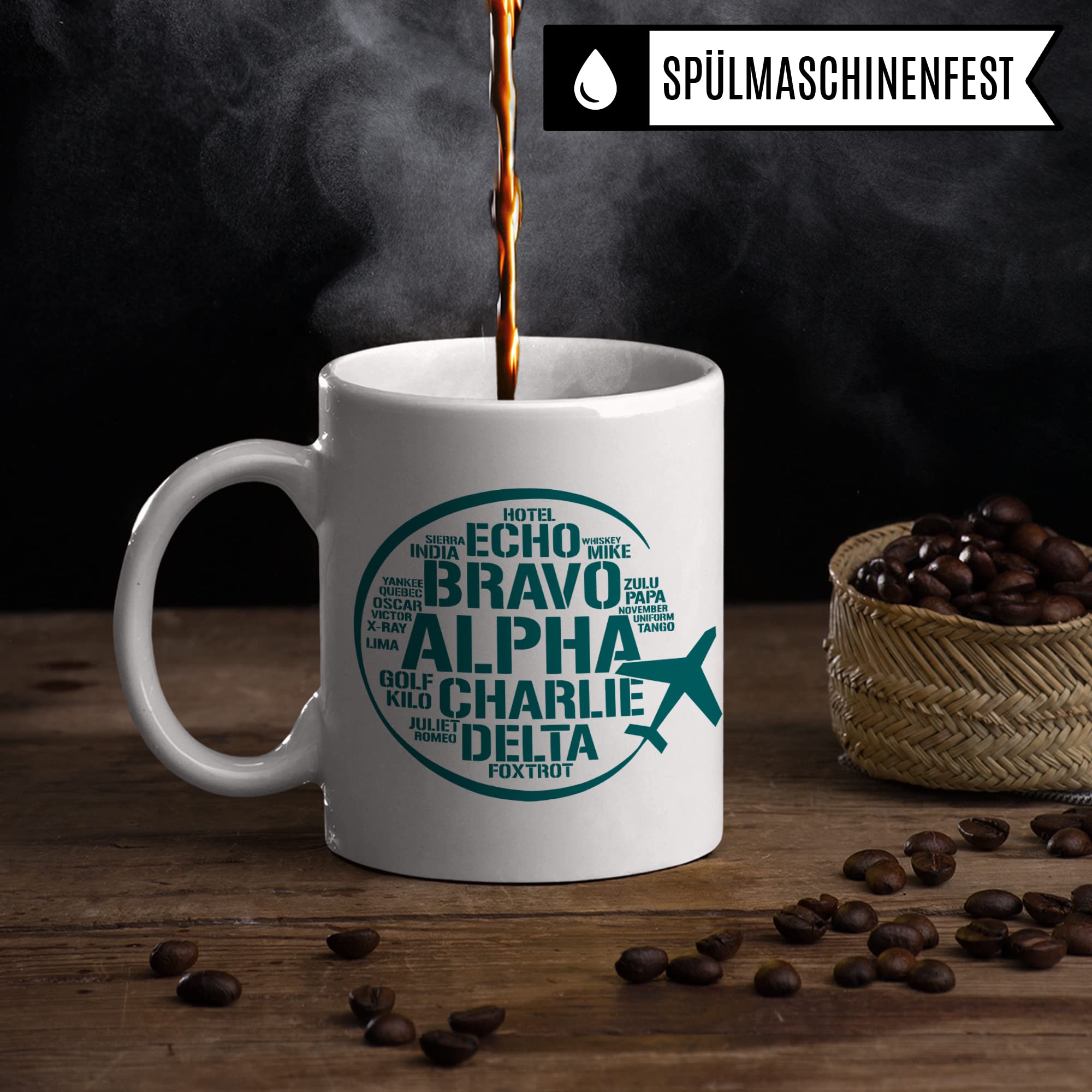 Flieger Tasse, Pilot Geschenk lustig, Piloten Kaffeetasse mit Fliegeralphabet, Fluglotse Geschenkidee, Flugzeug Kaffeebecher, Militäralphabet Teetasse, Nato Alphabet