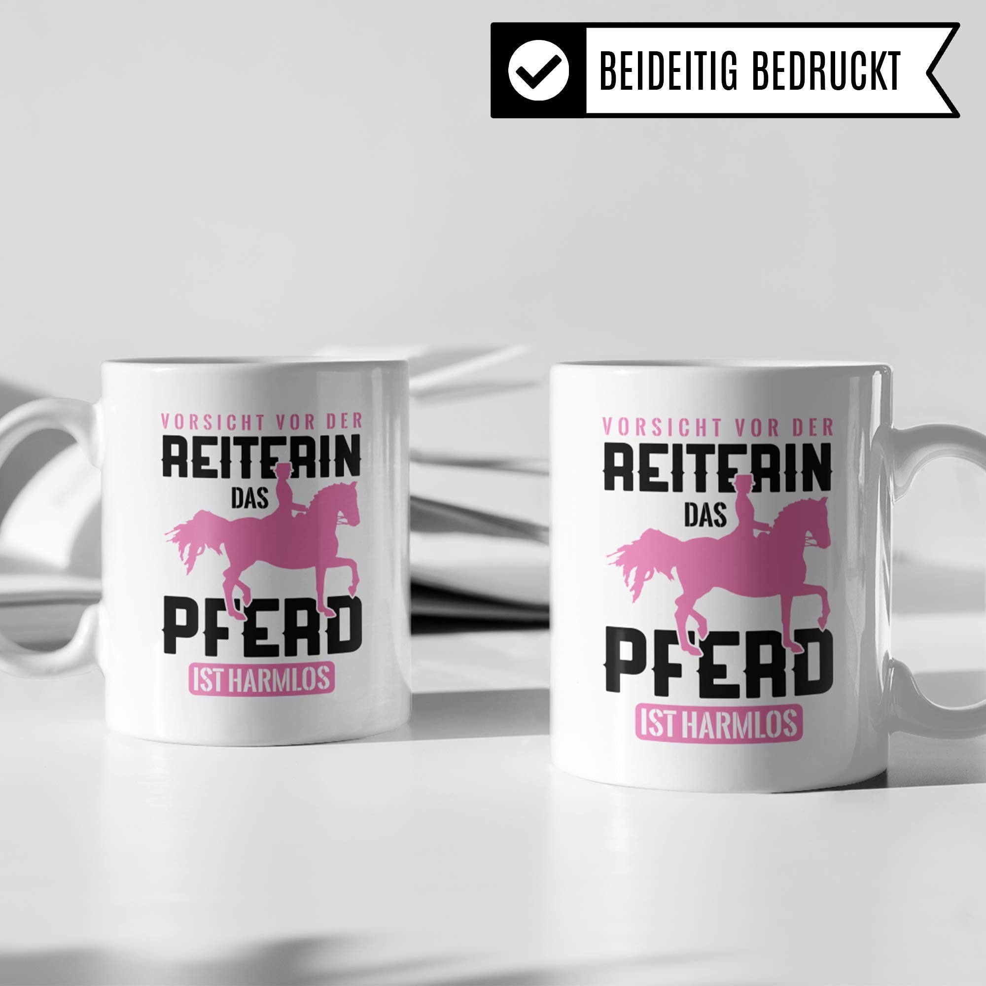 Pagma Druck Reiterin Tasse Geschenk, Reiten Spruch Becher Pferd Geschenkidee Mädchen, Kaffeetasse Reitsport Reiterhof Pferdemotiv (Weiß/Weiß)