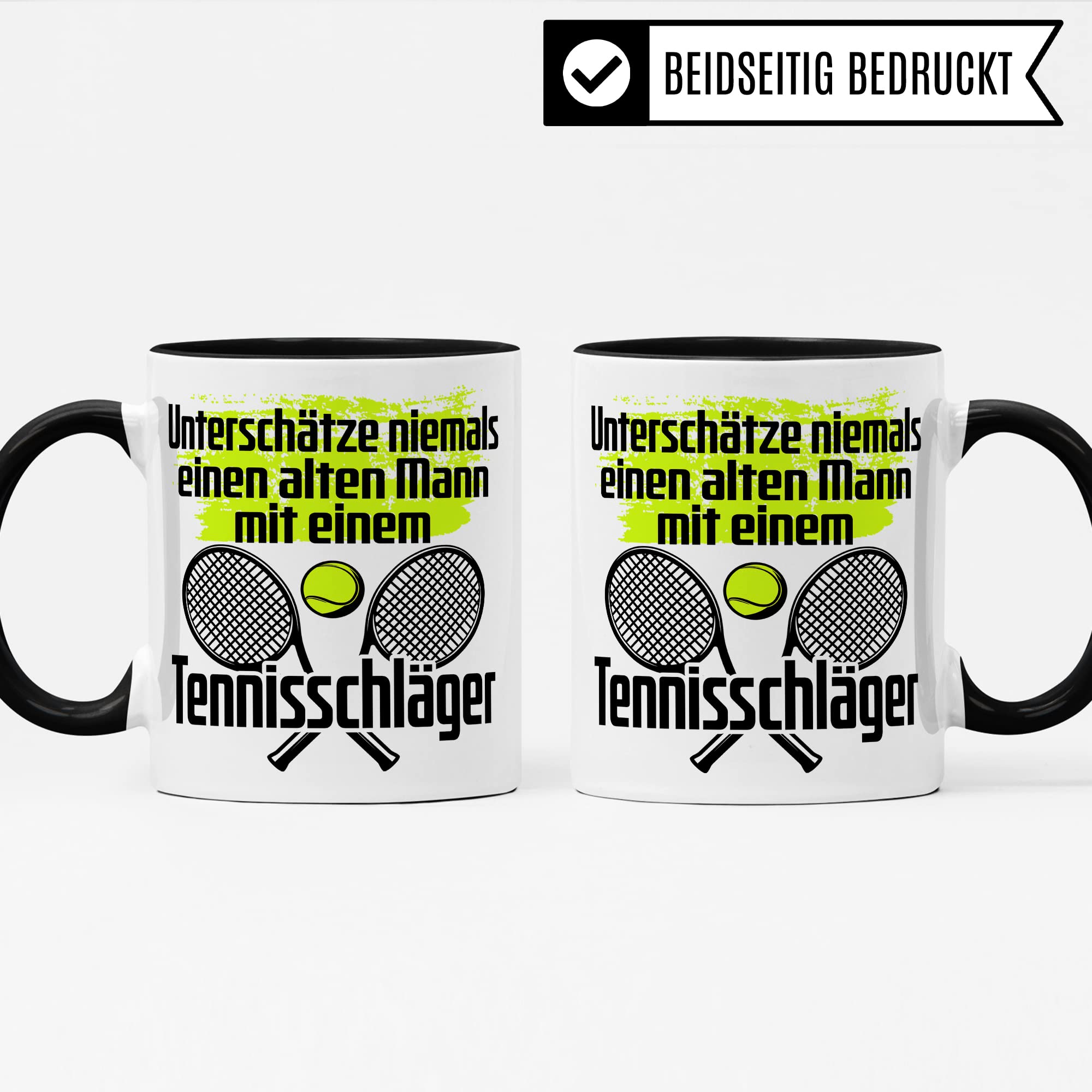 Tasse Tennisspieler, Unterschätze niemals einen alten Mann mit einem Tennisschläger Spruch, Tennis-Spielerin Geschenk lustiger Spruch Tennisprofi Tennisliebhaber, Geschenkidee Spielpartner