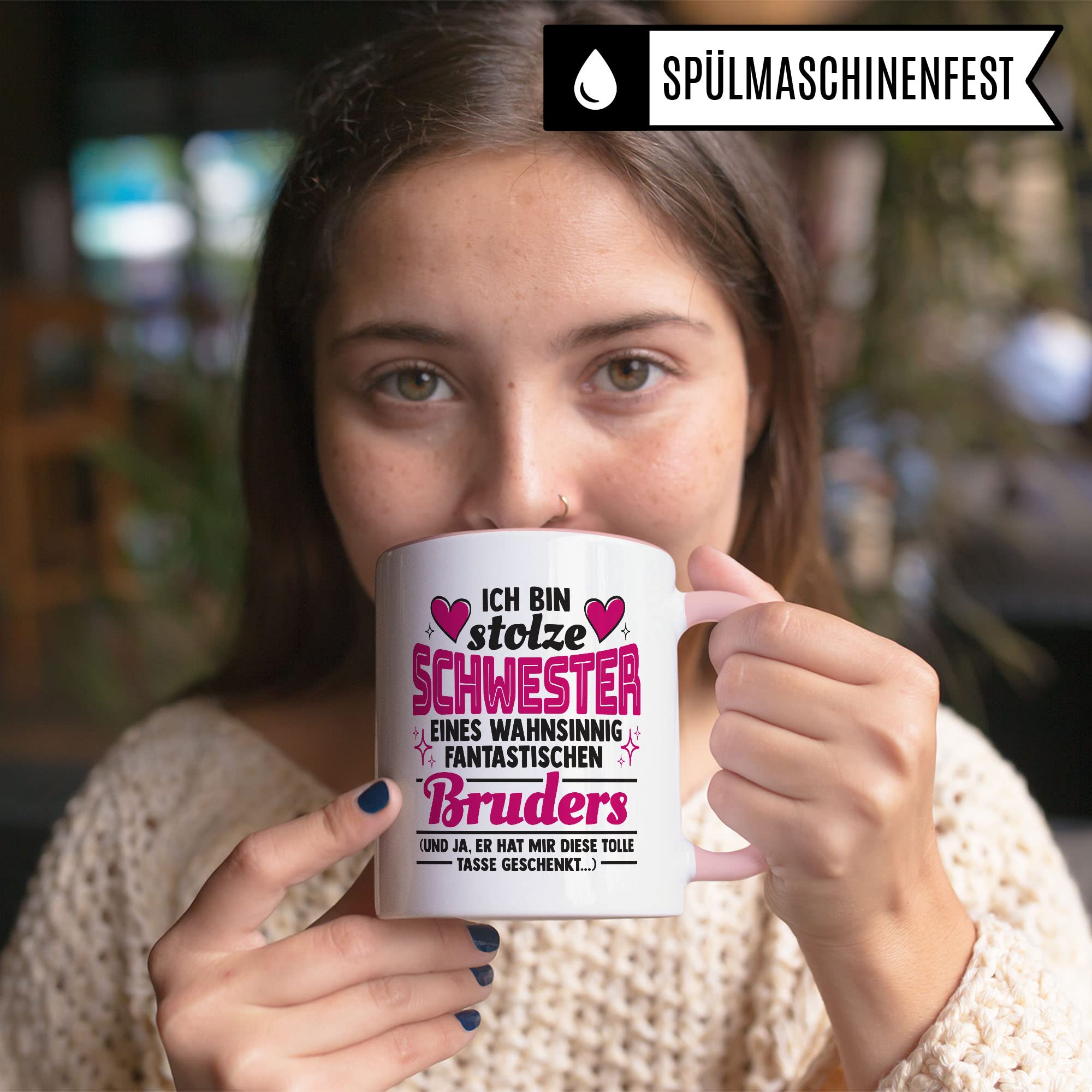 Tasse Schwester Geschenk, Ich bin stolze Schwester eines wahnsinnig fantastischen Bruders Geschenkidee Kaffee-Becher Kaffeetasse Teetasse Tasse mit Spruch lustig Geschwisterkind