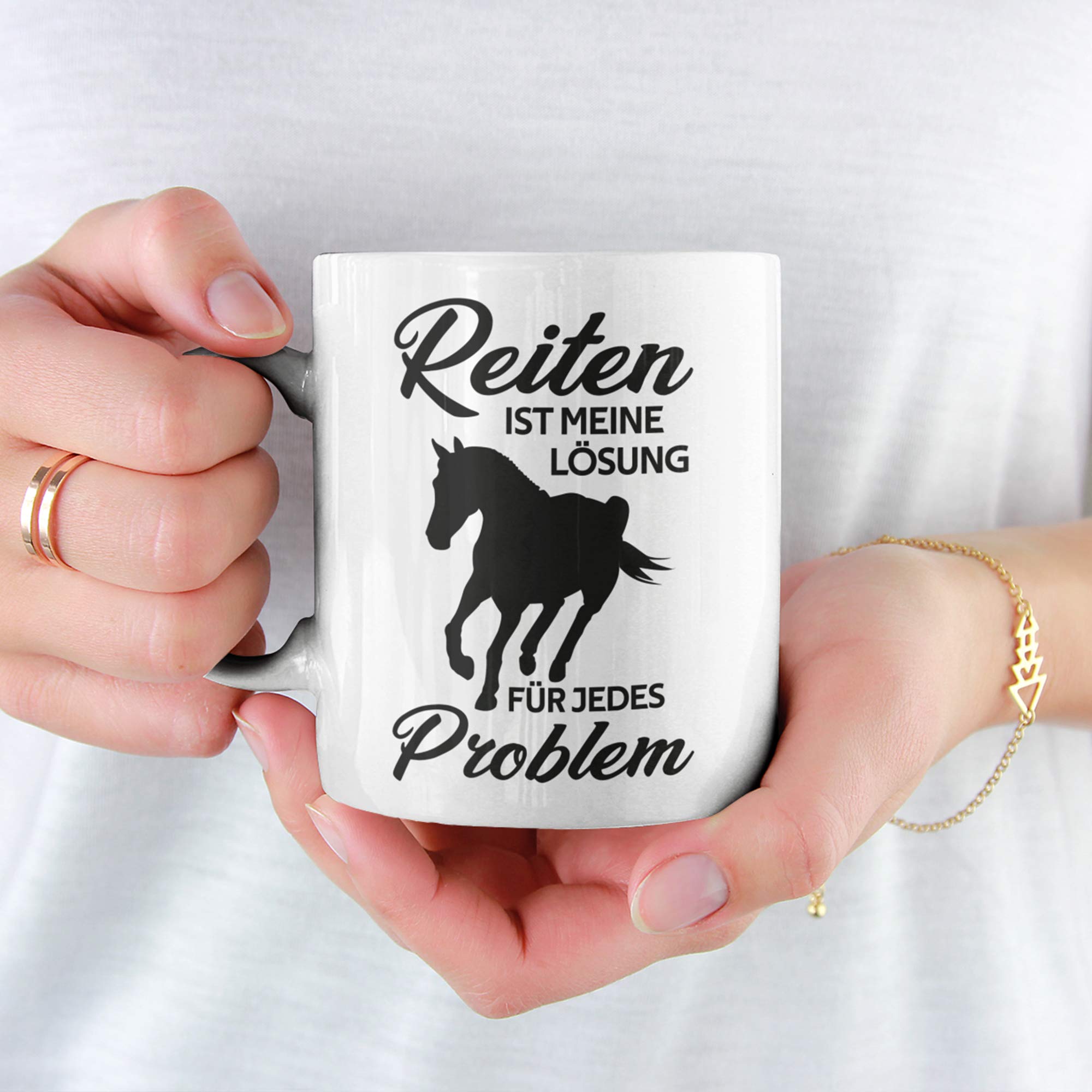 Reiten Geschenk lustig, Reiterin Spruch Becher Geschenkidee, Kaffeetasse Reiter Pferd Reitsport, Mädchen Frauen Männer Kaffeebecher (Weiß/Weiß)