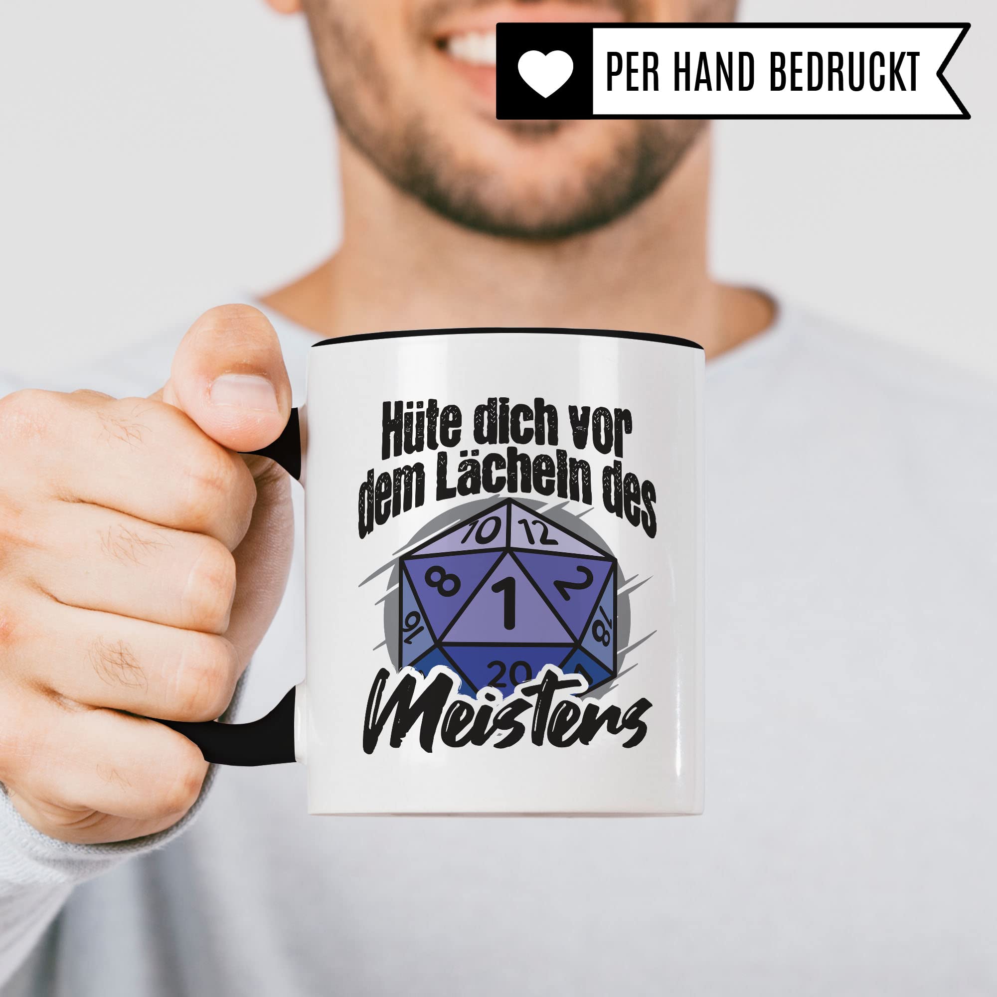 DnD Roleplay Tasse, Hüte dich vor dem Lächeln des Meisters Spruch, Rollenspiel Spruch D20 Dice Geschenk, Pen & Paper Tabletop D20 Motiv - RPG Dungeon Kaffee-Becher Geschenkidee