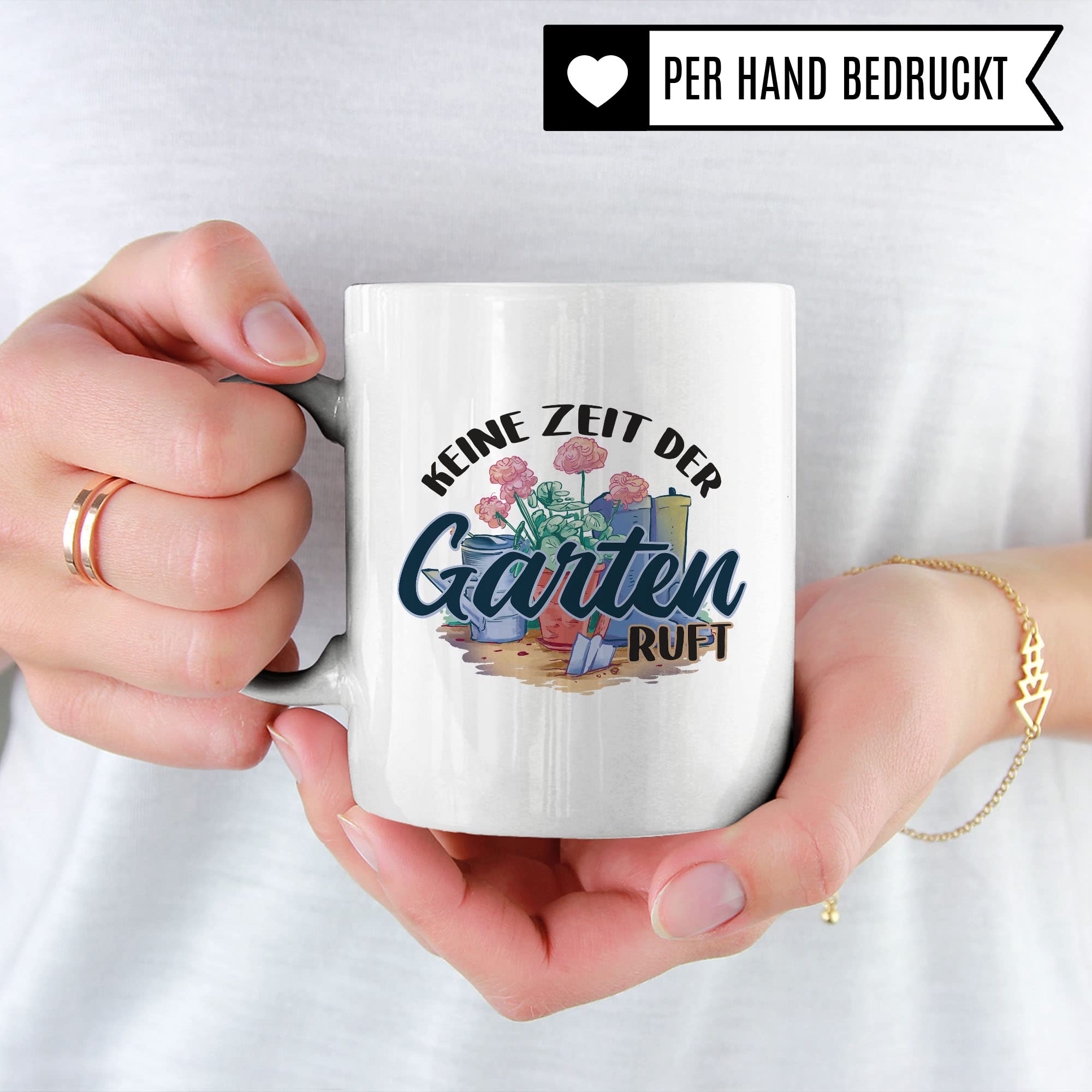 Tasse Garten-Liebhaber, Keine Zeit der Garten ruft Spruch, Kaffeebecher Geschenk Garten-Motiv Kaffee-Tasse Hobby-Gärtner Hobby-Gärtnerin grüner Daumen Geschenkidee Kaffeetasse