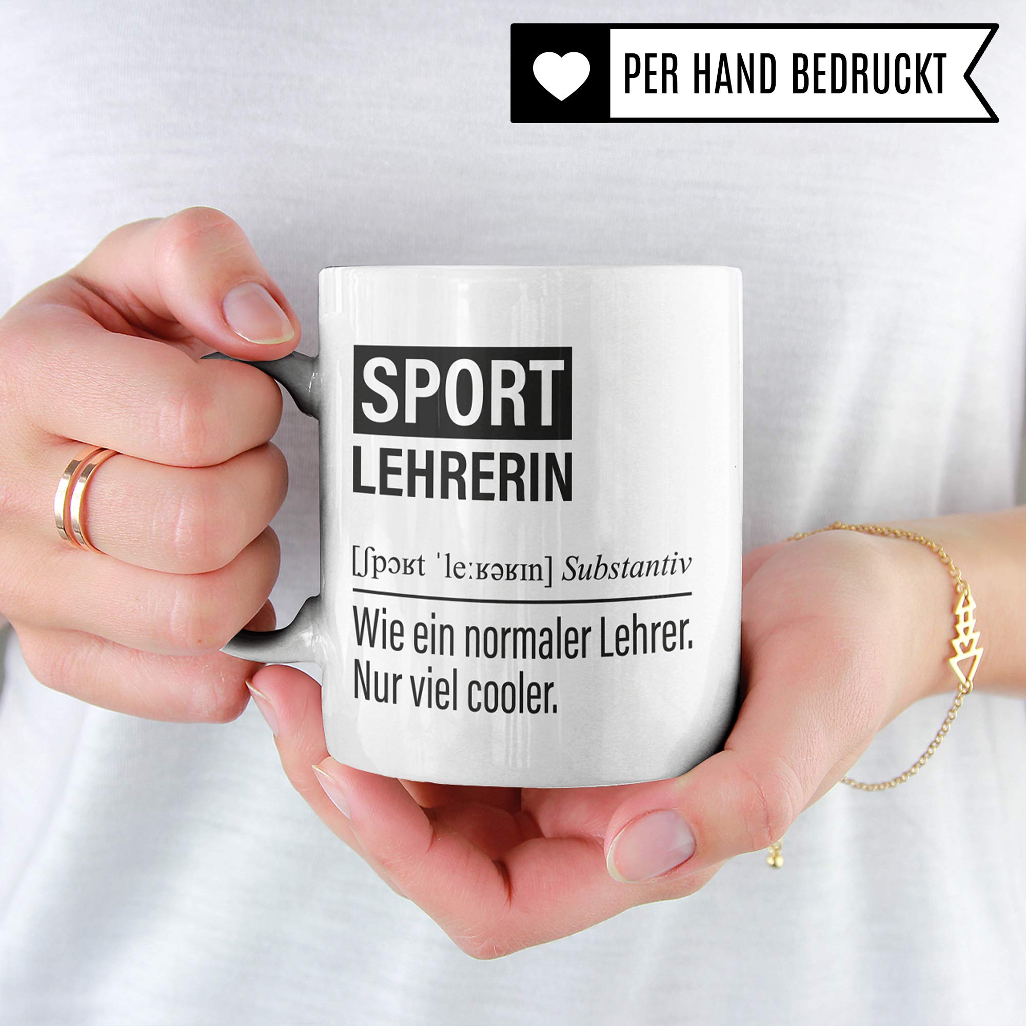 Sport Lehrerin Tasse, Geschenk für Sportlehrerin, Kaffeetasse Geschenkidee Lehrerin lustig, Kaffeebecher Lehramt Schule Sport Unterricht Witz