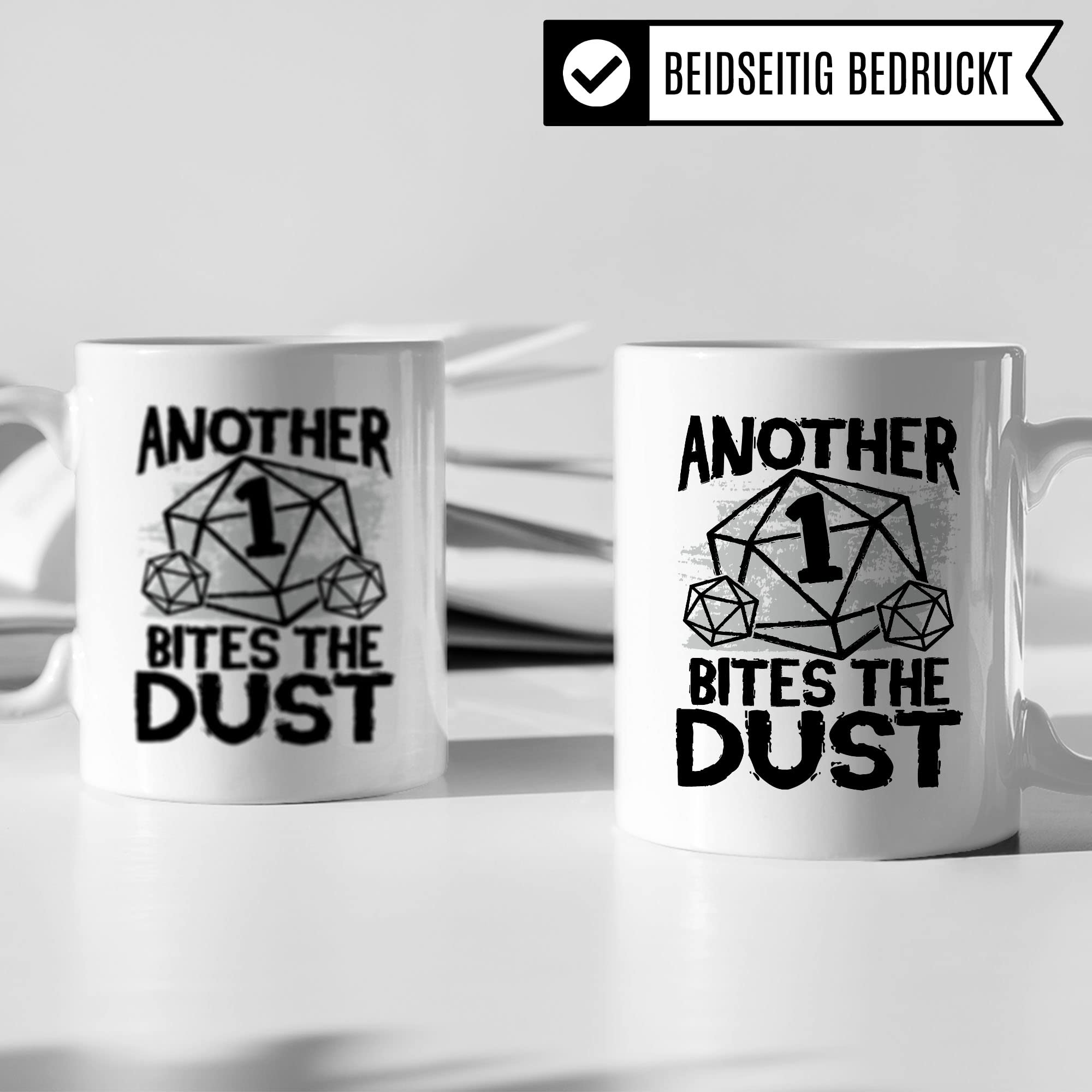 DnD Roleplay Tasse, Another 1 bites the Dust Spruch, DnD Roleplay Geschenk, Rollenspiel Spruch D20 Dice Pen & Paper Tabletop D20 Motiv - RPG Dungeon Kaffee-Becher Geschenkidee