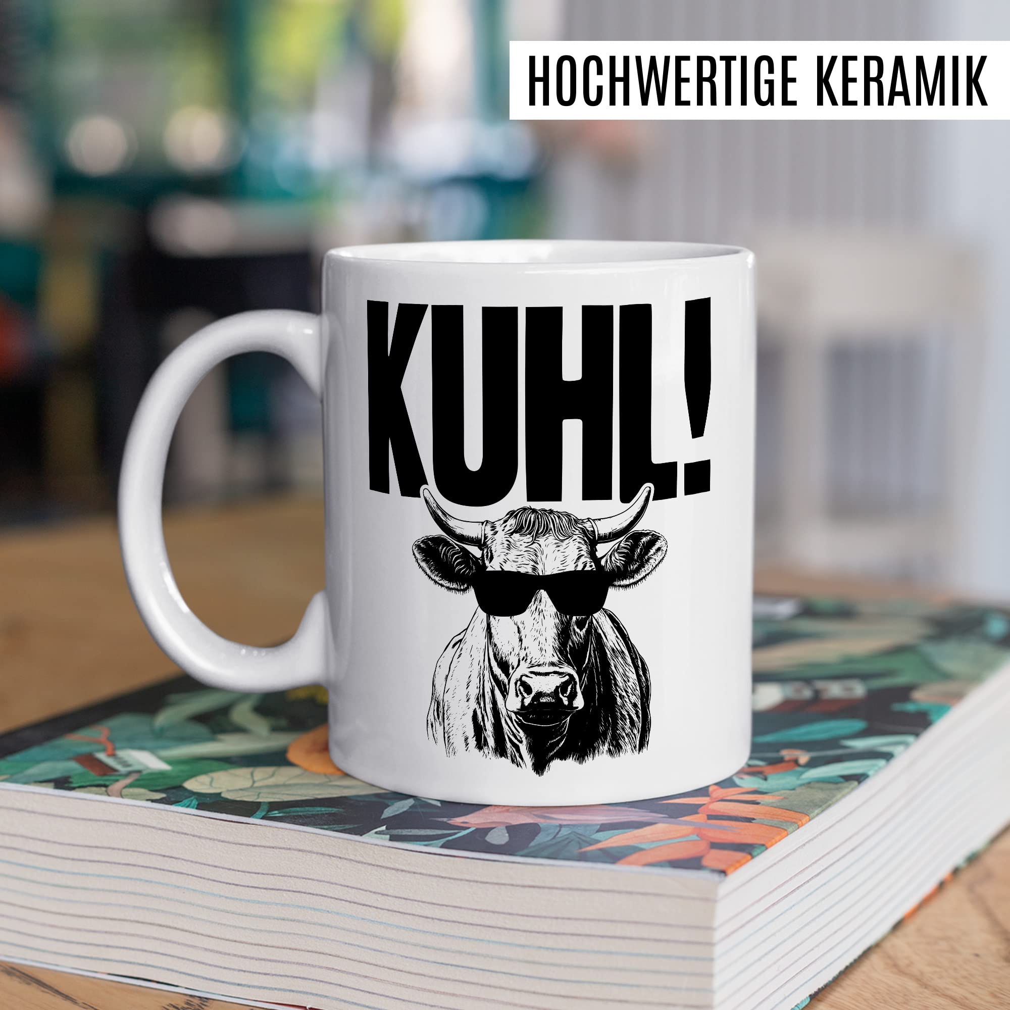 KUHL Tasse mit Spruch witzige Kaffeetasse mit Kuh Motiv Humor Geschenk Geschenkidee Kollegen Büro Kaffee-Becher lustig Freundin Kühe Sonnen Brille Cool Wortwitz Schreibfehler