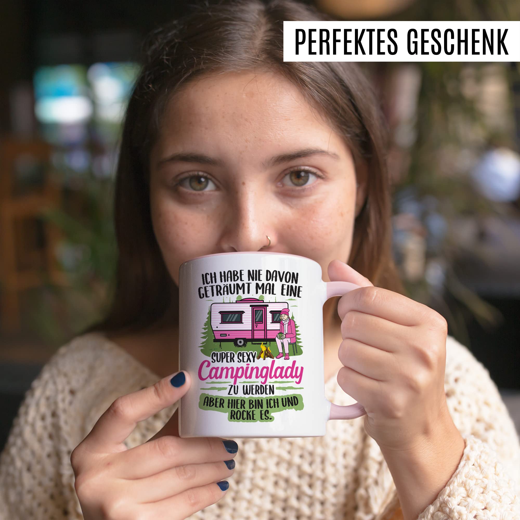 Becher Tasse Wohnmobil Wohnwagen Kaffeetasse Camping Geschenk Camperin Kaffee-Becher Geschenkidee Outdoorfans Zelten Abenteuer Reisen Spruch Humor Witz sexy Campinglady