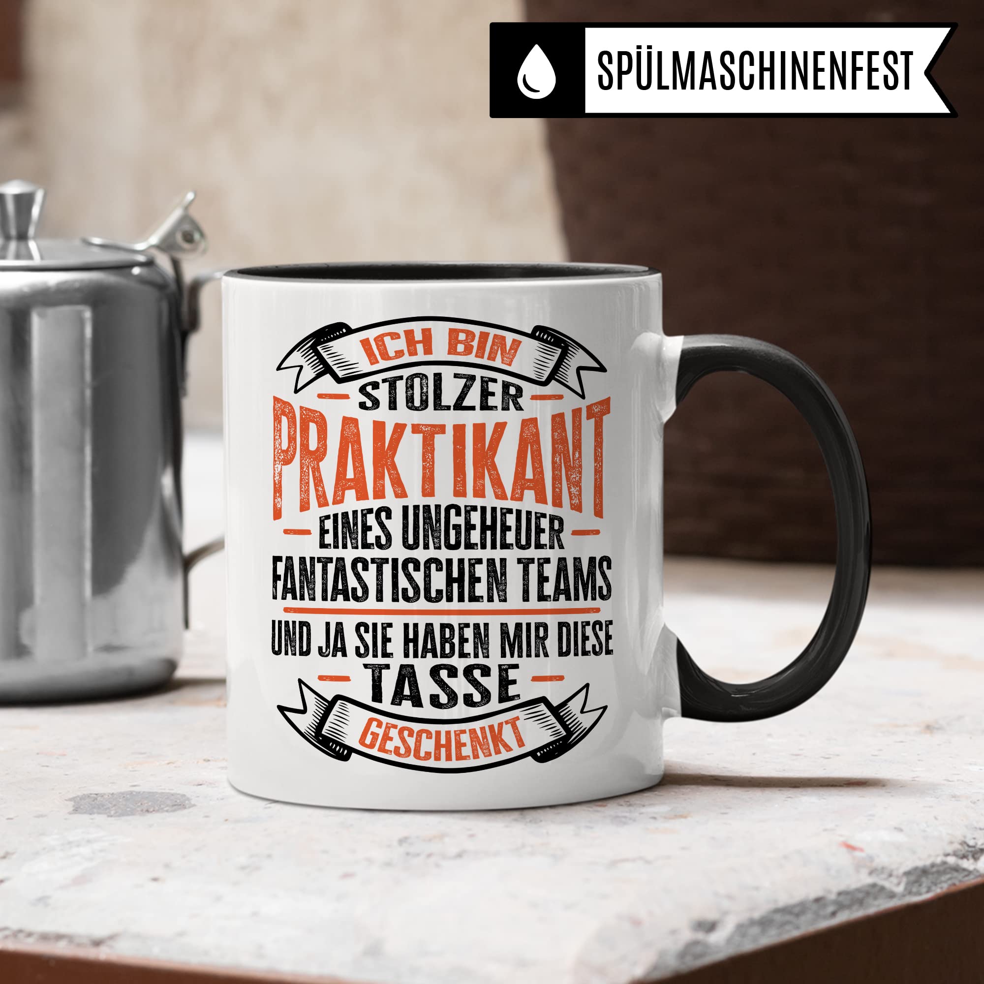 Tasse Praktikantin, Stolze Praktikantin eines ungeheheuren fantastischen Team Geschenkidee Begrüßung Abschied Geschenk begonnenes/abgeschlossenes Praktikum Lehrling Azubine Kaffee-Becher