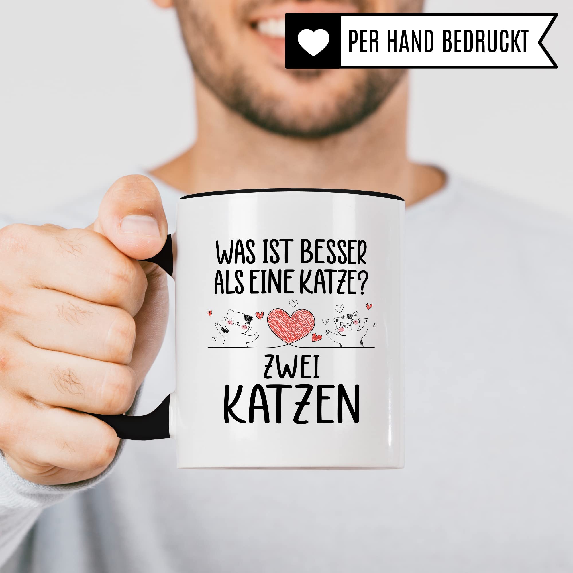 Katzen Tasse Kaffeetasse Humor Kaffee-Becher mit Spruch Katze Witz Katzenmama Geschenk Geschenkidee für Katzenliebhaber Kaffee und Katzen Kaffeeliebhaber Tasse fürs Büro Zwei Katzen