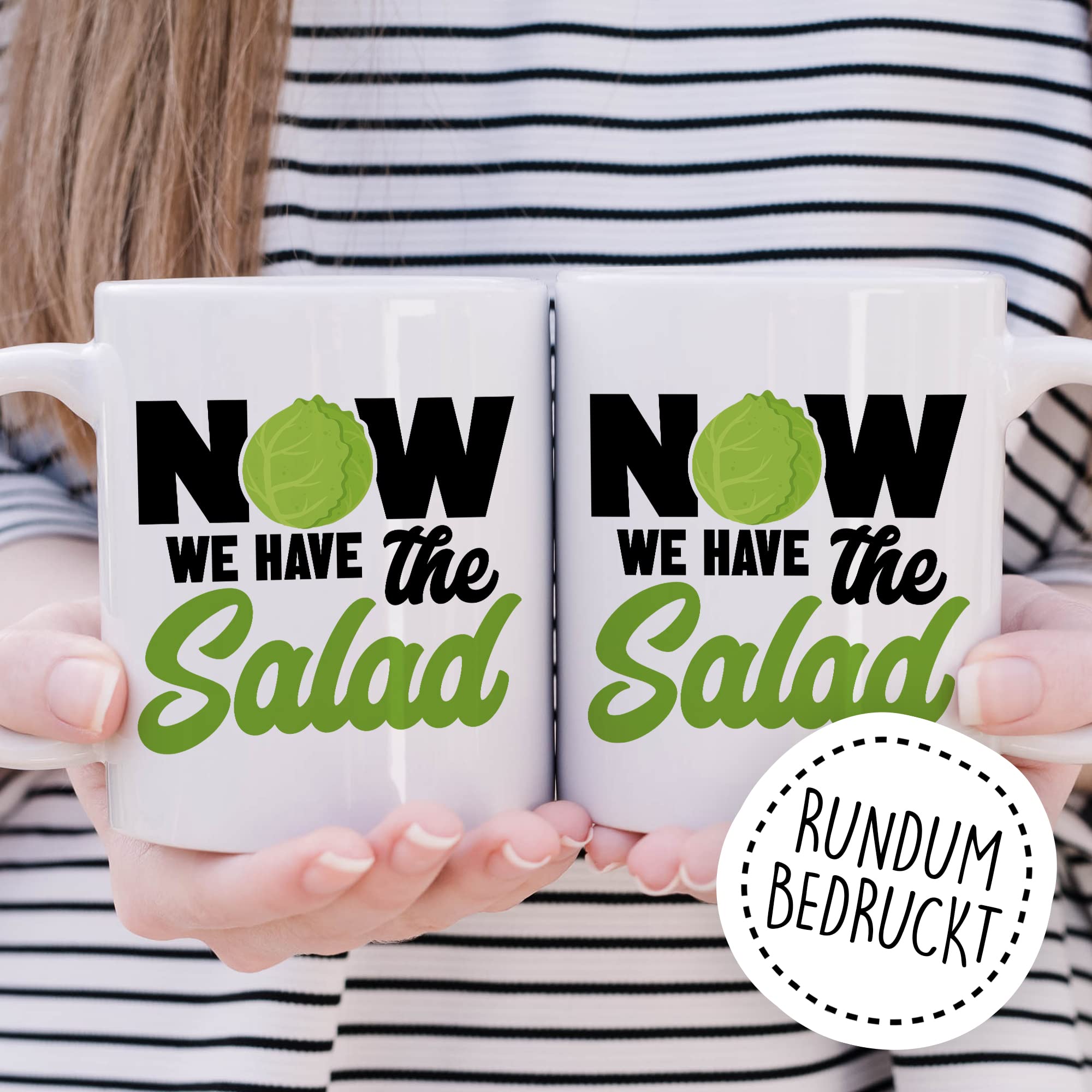 Witz Tasse mit Spruch Denglisch Kaffeetasse Humor Now we have the salad Witz Kaffee-Becher Englisch-Lehrer Geschenk lustig Jetzt haben wir den Salat Sprichwort Geschenkidee Wortspiel