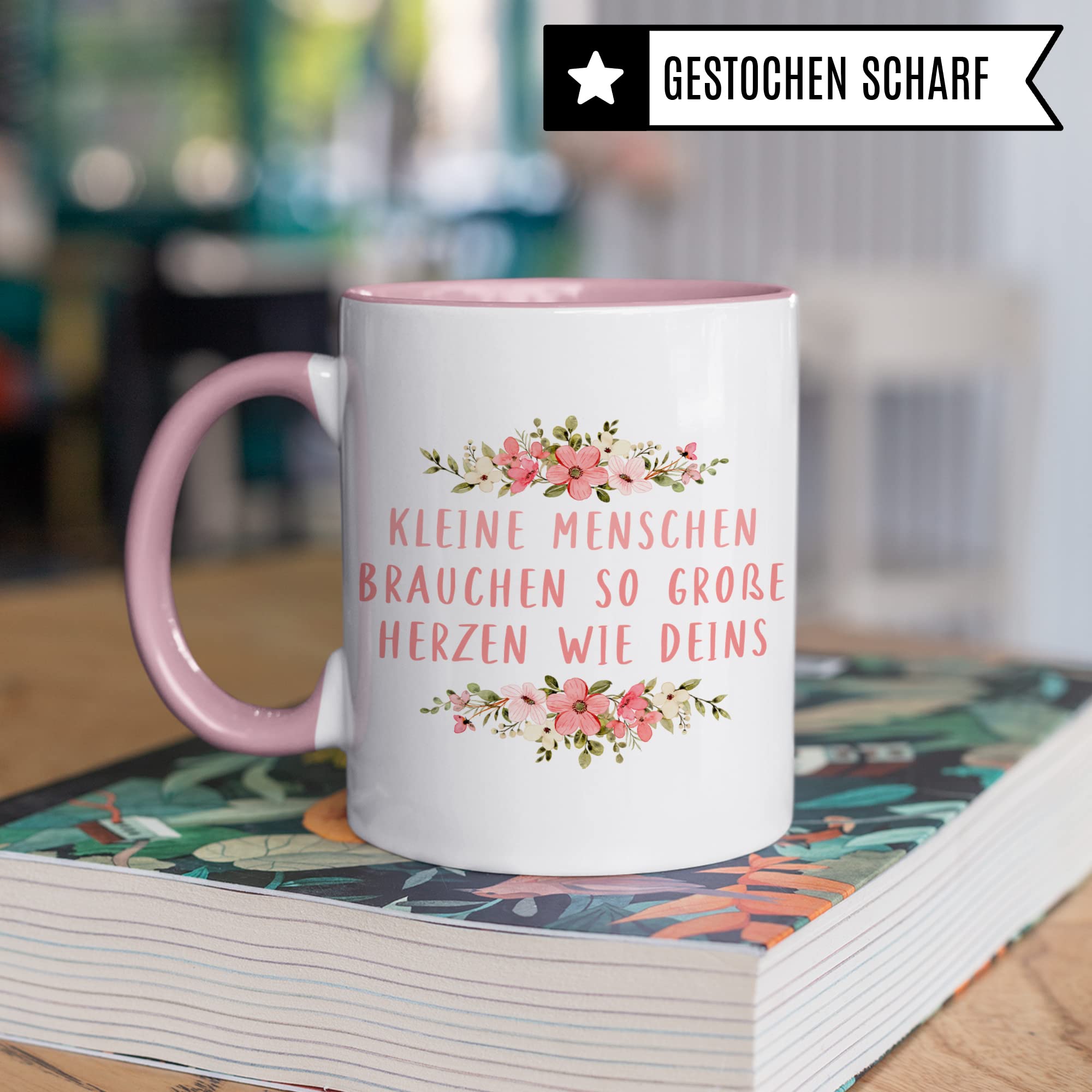 Erzieherin Tasse, Erzieherin Kleine Menschen Herzen Geschenk, Kaffeetasse Kindergarten Abschied Geschenkidee Kindergärtnerin, Erzieherin Abschiedsgeschenk Kita Danke-Schön Kinder -Becher