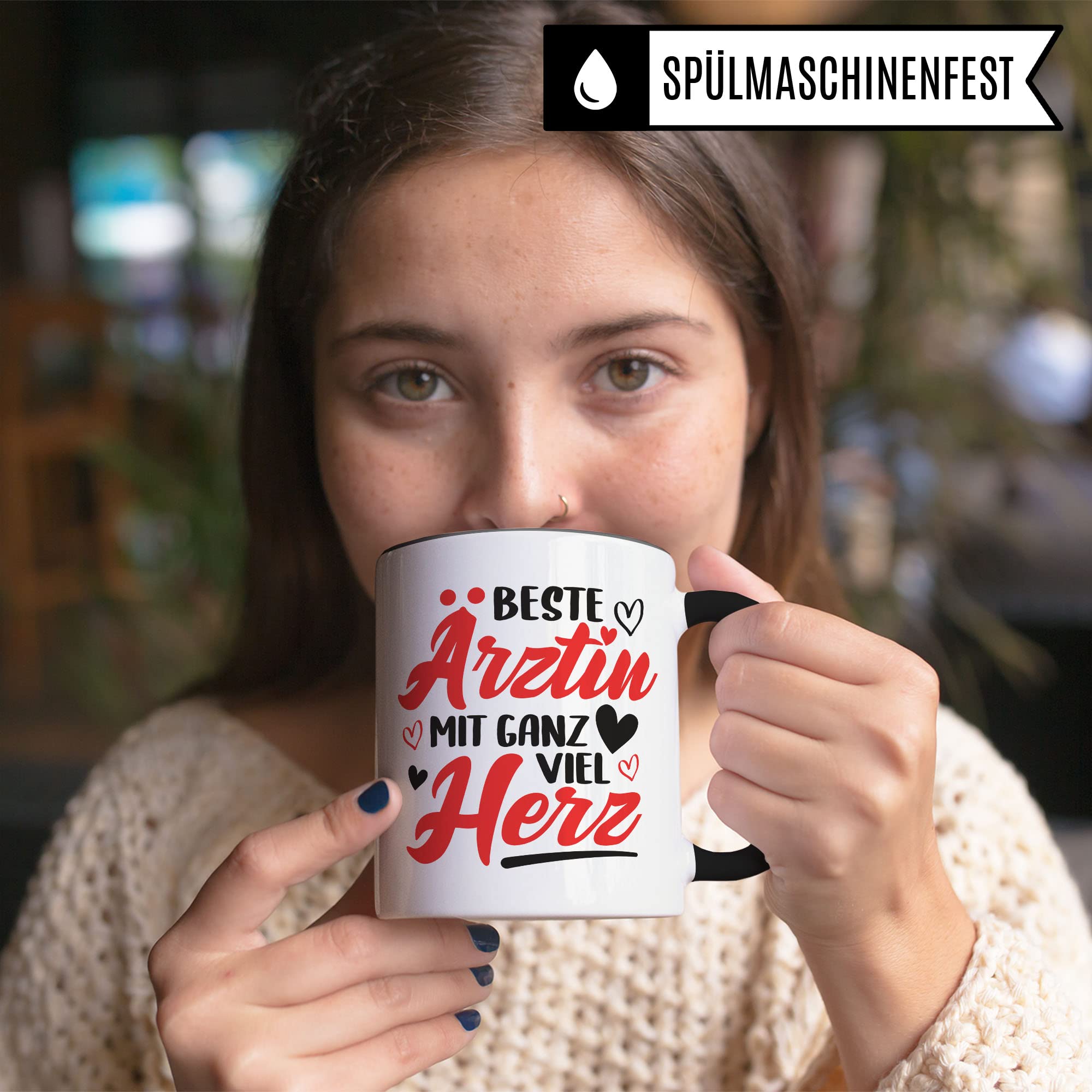 Ärztin Tasse, Beste Ärztin mit ganz viel Herz, Ärztin Geschenk Dankeschön Promotion Tasse schöner Spruch schönes Motiv Kaffeetasse Arzt Beruf, Geschenk für die besten Ärztin