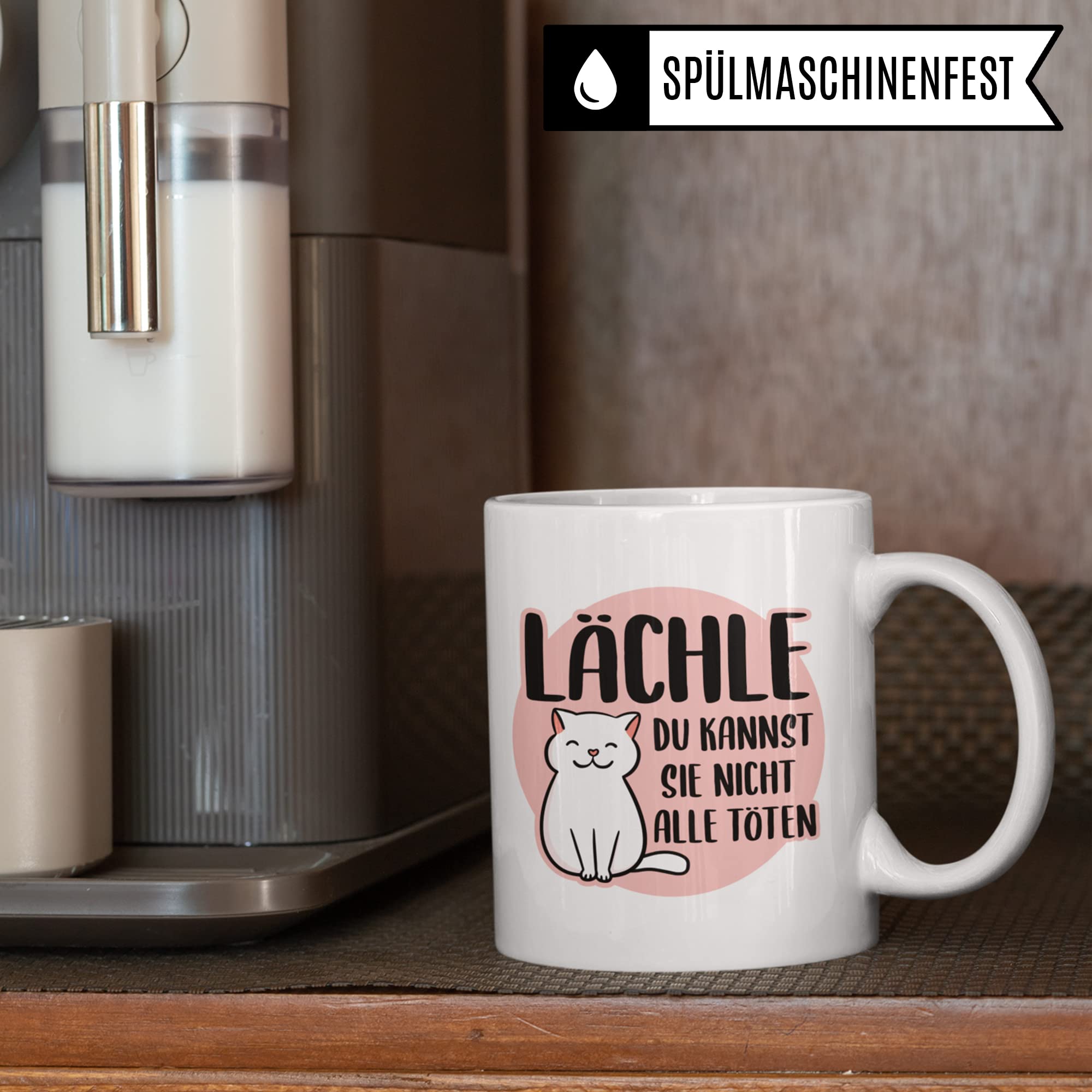 Tasse lustig mit Spruch Lächle du kannst sie nicht alle töten - Kaffee Katzen Lieblingstasse mit Katzenmotiv - Geschenk für Arbeit Büro Katze Kollegin Frauen Freundin Kaffee-Becher