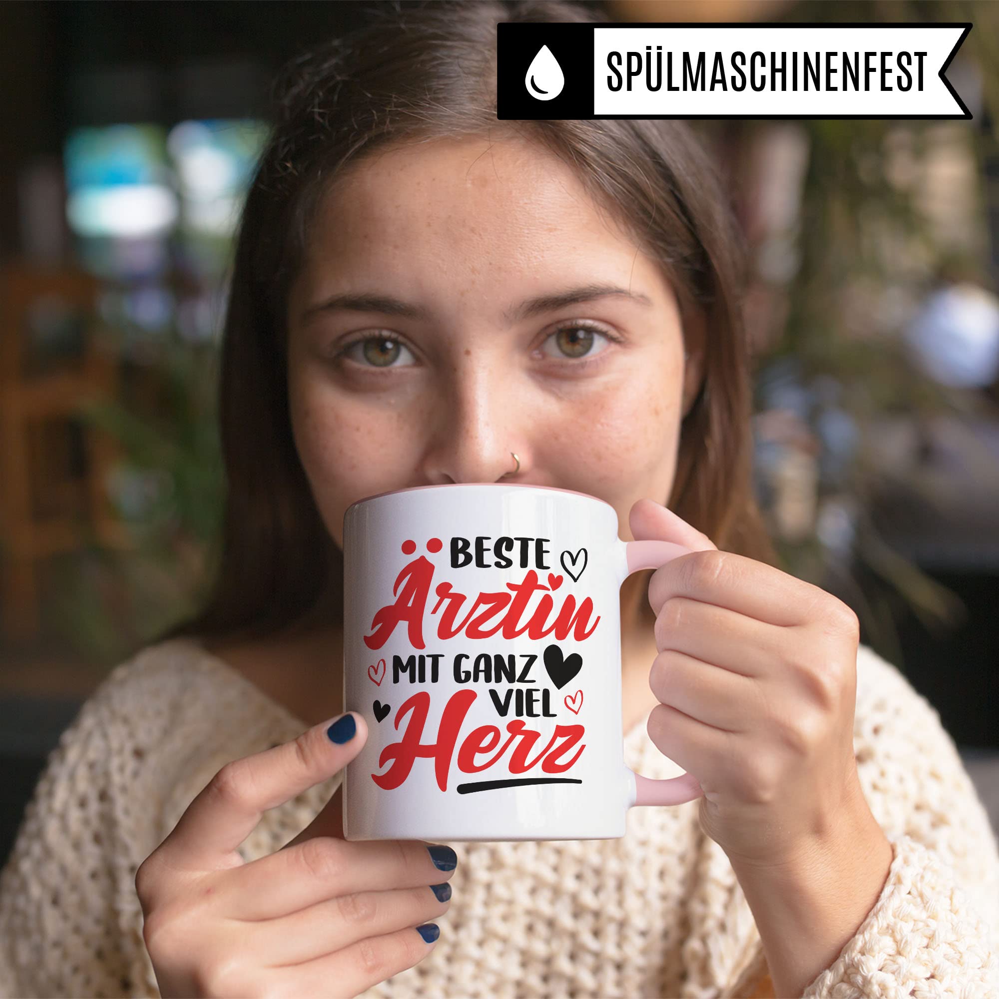 Ärztin Tasse, Beste Ärztin mit ganz viel Herz, Ärztin Geschenk Dankeschön Promotion Tasse schöner Spruch schönes Motiv Kaffeetasse Arzt Beruf, Geschenk für die besten Ärztin