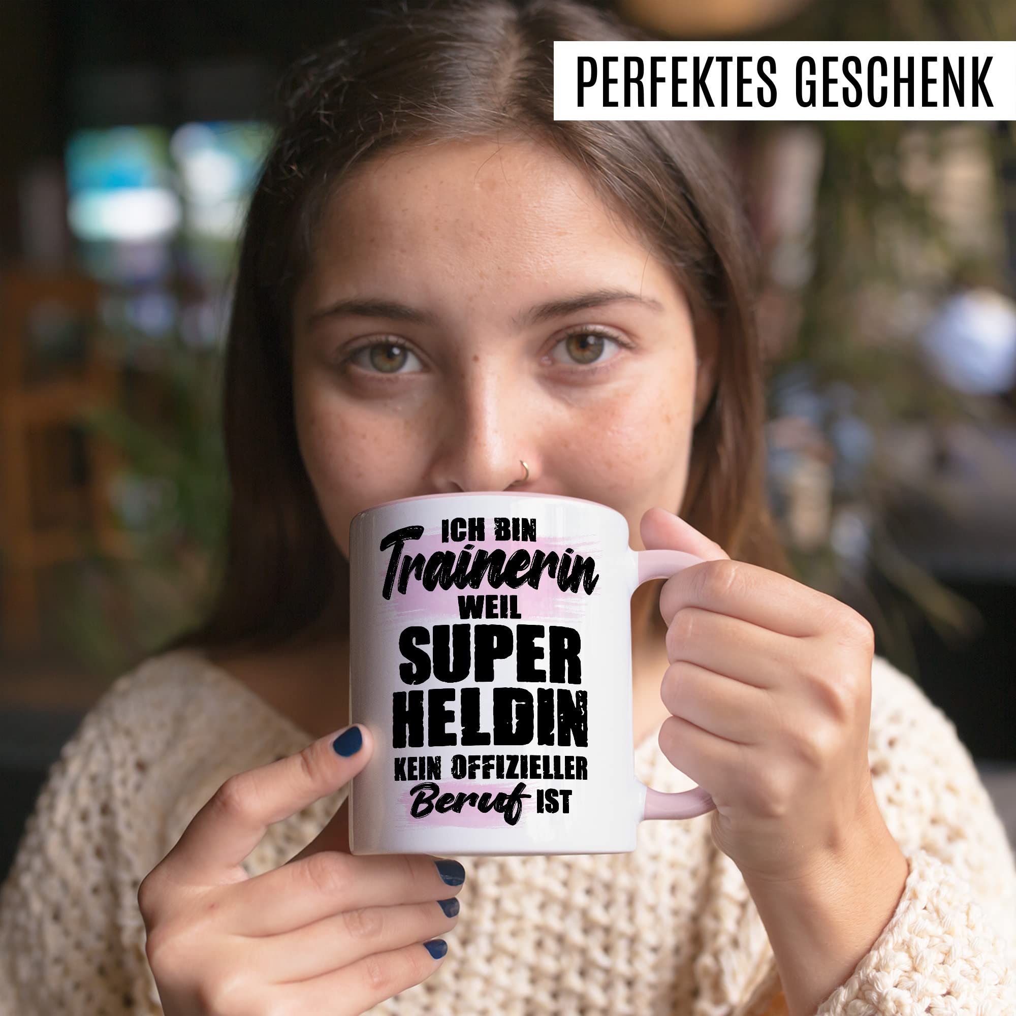 Tasse Trainerin Geschenk, Ich bin Trainerin weil Superhelding kein offizieller Beruf ist Geschenkidee Kaffee-Becher Kaffeetasse mit Spruch lustig Coach Teetasse