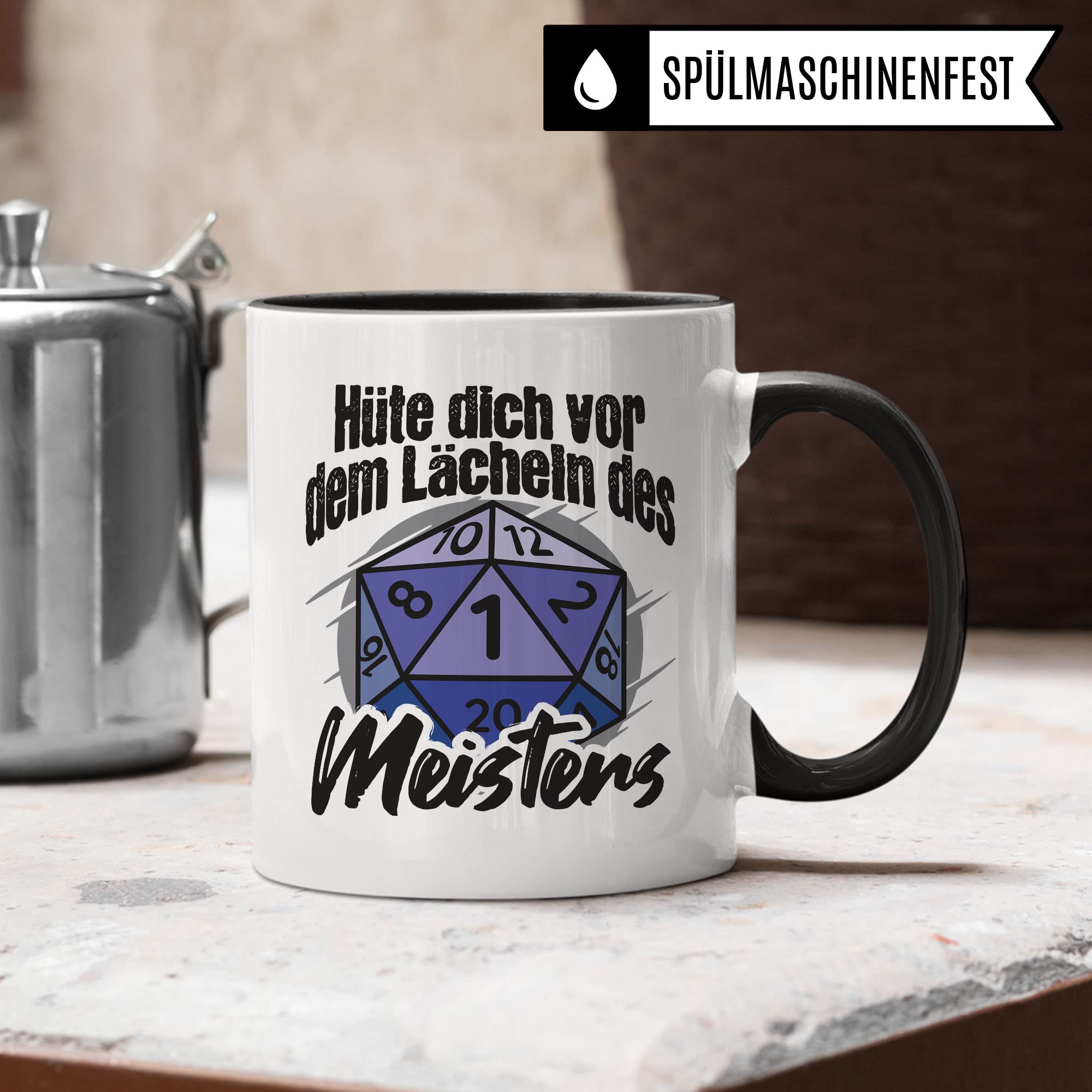 DnD Roleplay Tasse, Hüte dich vor dem Lächeln des Meisters Spruch, Rollenspiel Spruch D20 Dice Geschenk, Pen & Paper Tabletop D20 Motiv - RPG Dungeon Kaffee-Becher Geschenkidee