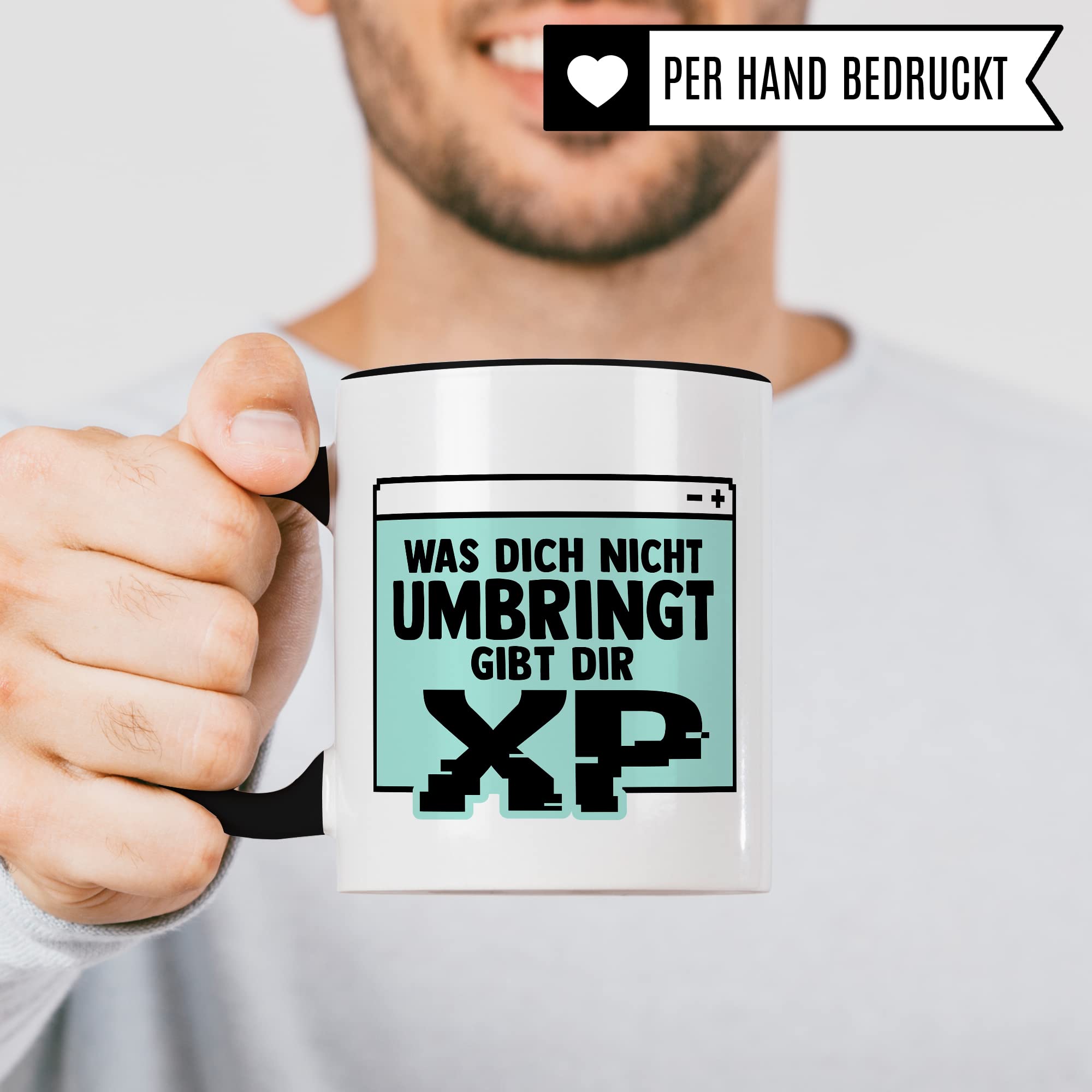 Gamer Tasse, Was dich nicht umbringt gibt dir XP Geschenkidee für Computerspieler und Zocker Kaffee-Becher Geschenk Nerd Gaming Kaffeetasse mit Spruch lustig