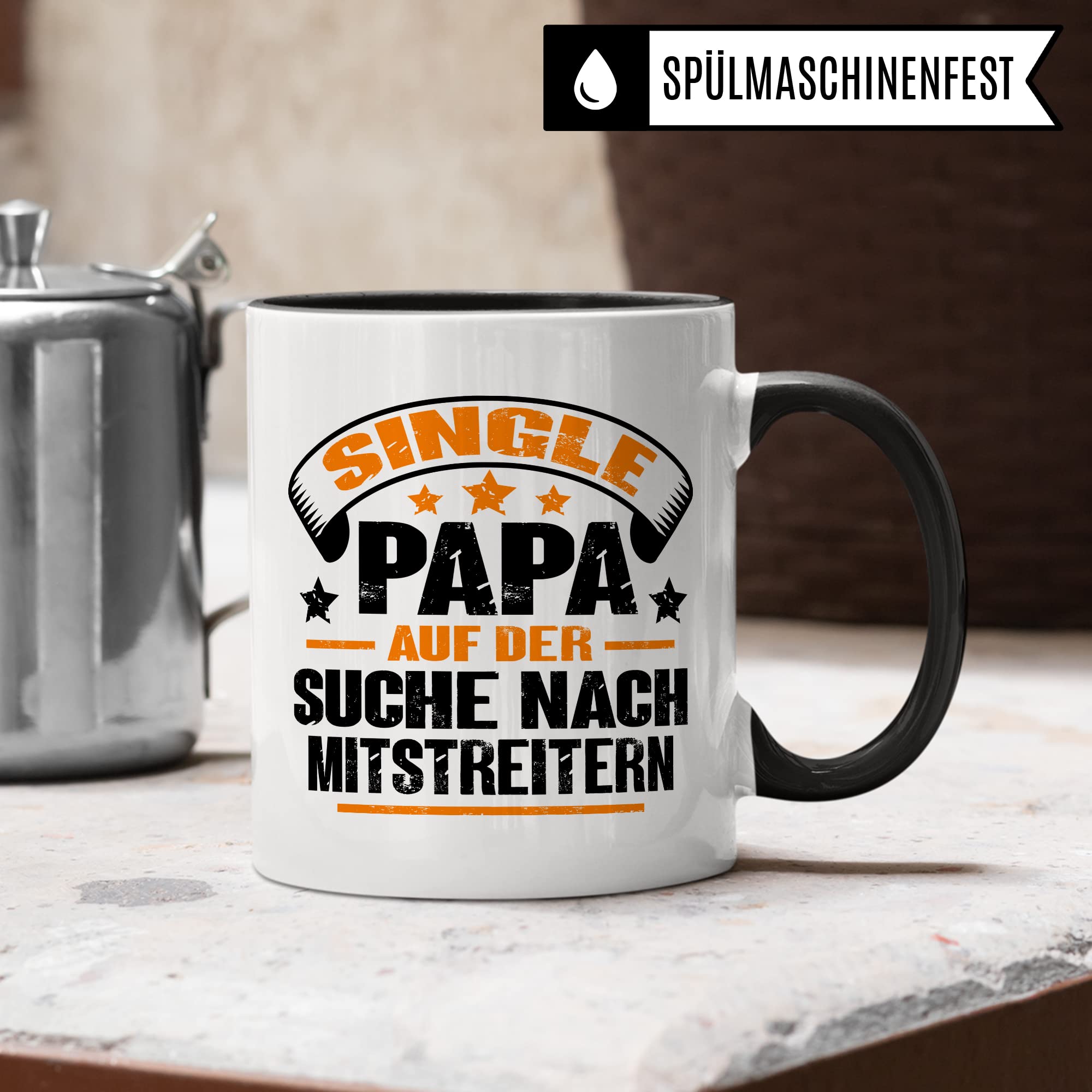 Tasse Single Papa, Single Papa auf der Suche nach Mitstreitern Geschenk Männer Geschenkidee Man Singles Kaffee-Becher Gleichgesinnte Vater Teetasse Kaffeetasse mit Spruch