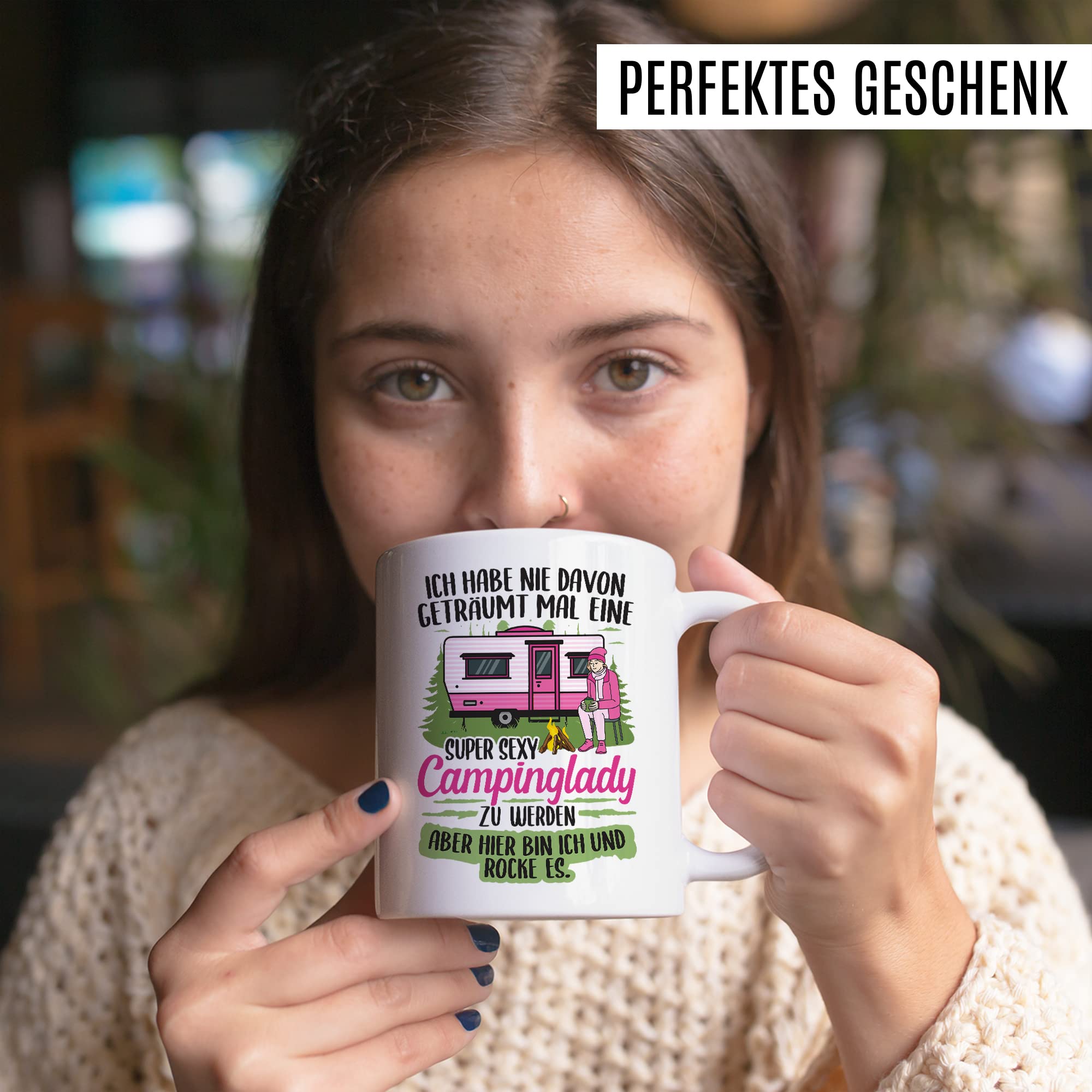 Becher Tasse Wohnmobil Wohnwagen Kaffeetasse Camping Geschenk Camperin Kaffee-Becher Geschenkidee Outdoorfans Zelten Abenteuer Reisen Spruch Humor Witz sexy Campinglady