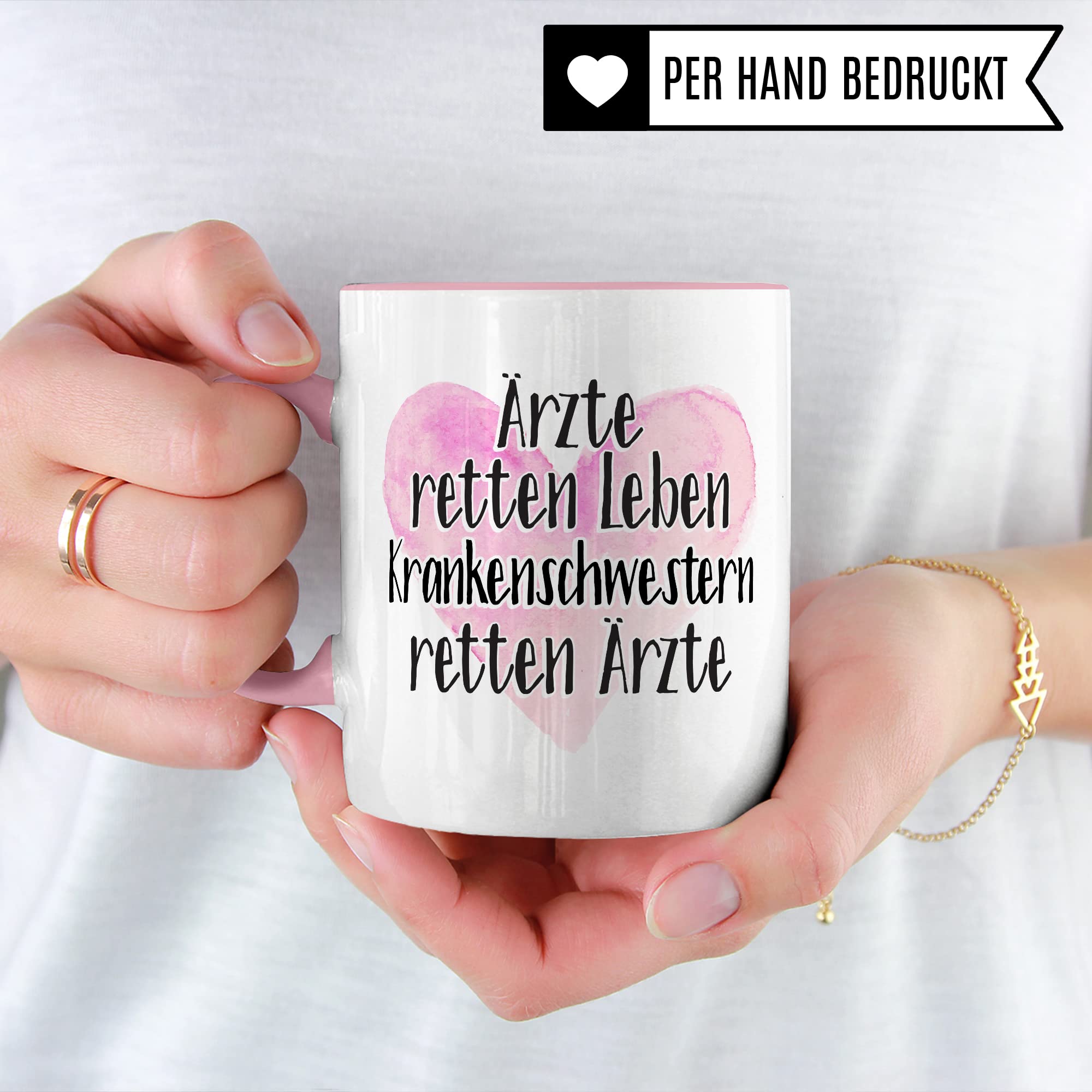 MFA Tasse, Ärzte retten Leben - MFAs retten Ärzte, Krankenschwester Geschenk, Arzthelfer Tasse Medizinische Fachangestellte Arzthelferin Kaffee-Becher