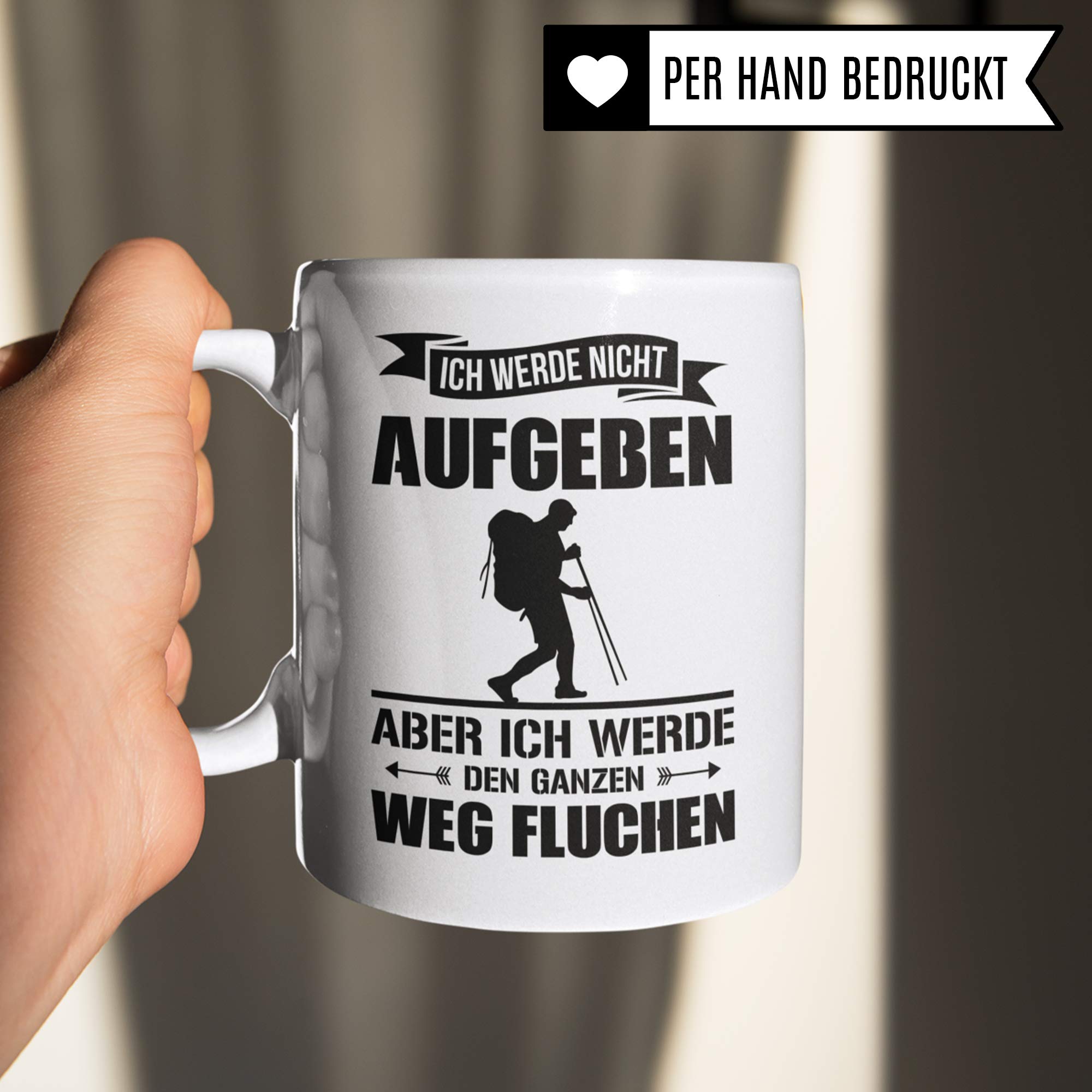 Pagma Druck Wandern Tasse, Berg Geschenk, Kaffeetasse Wanderung Bergsteigen Berggehen Spruch, Berge Gebirge Alpen Becher, Mountains Kaffeebecher für Wanderer & Bergsteiger