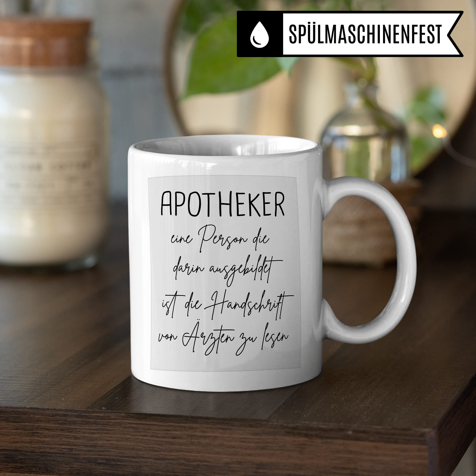 Apotheker Tasse Kaffeetasse lustig Apotheke Kaffee-Becher Humor Pharmazie Pharmazeut Geschenk Geschenkidee Kollege Witz Meme Pharma Arzt Handschrift Ausgebildet lesen