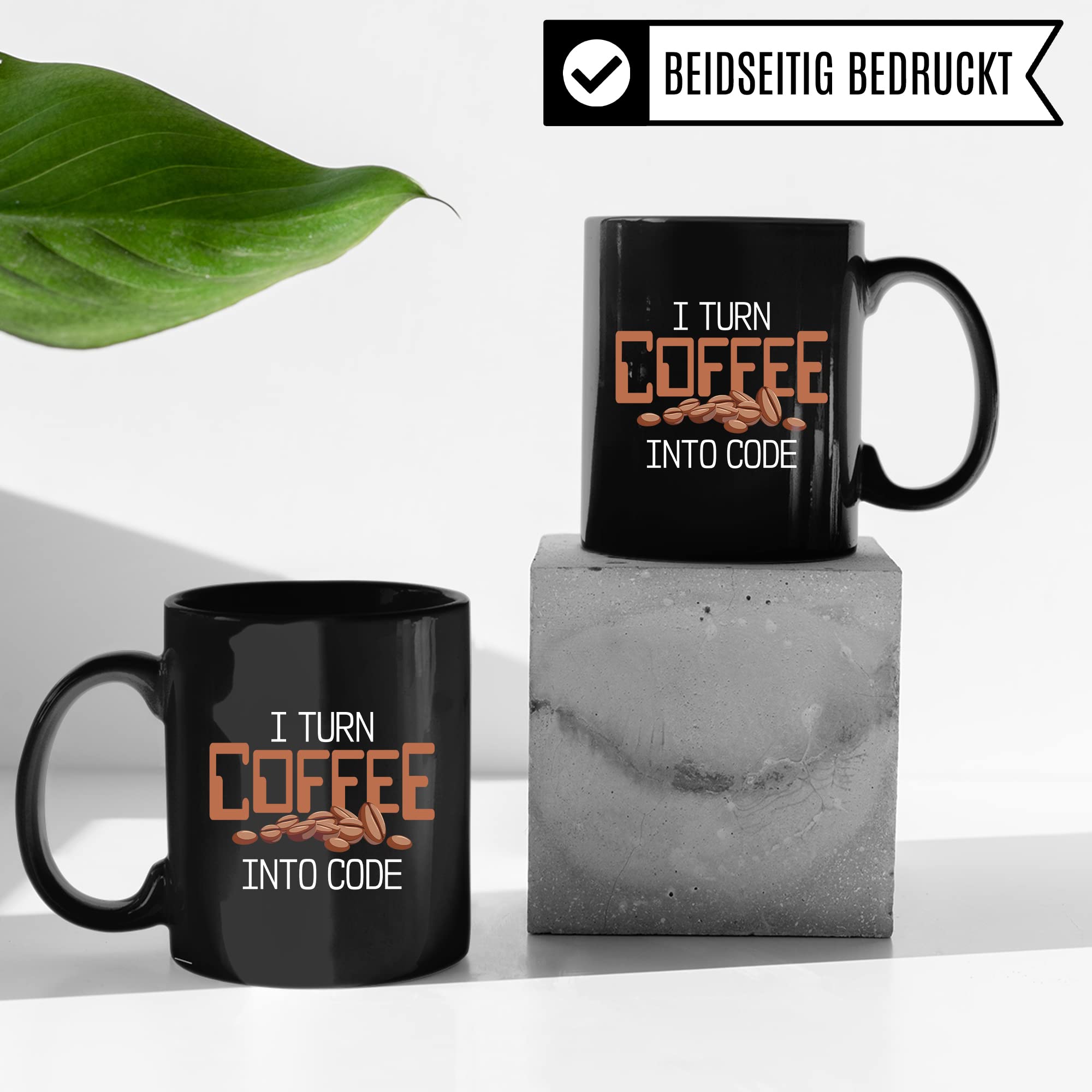 Informatik Geschenk Tasse, I turn Coffee into Code Geschenkidee für Informatiker Kaffee-Becher Informatikerin Programmieren Kaffeetasse mit Spruch lustig Coding