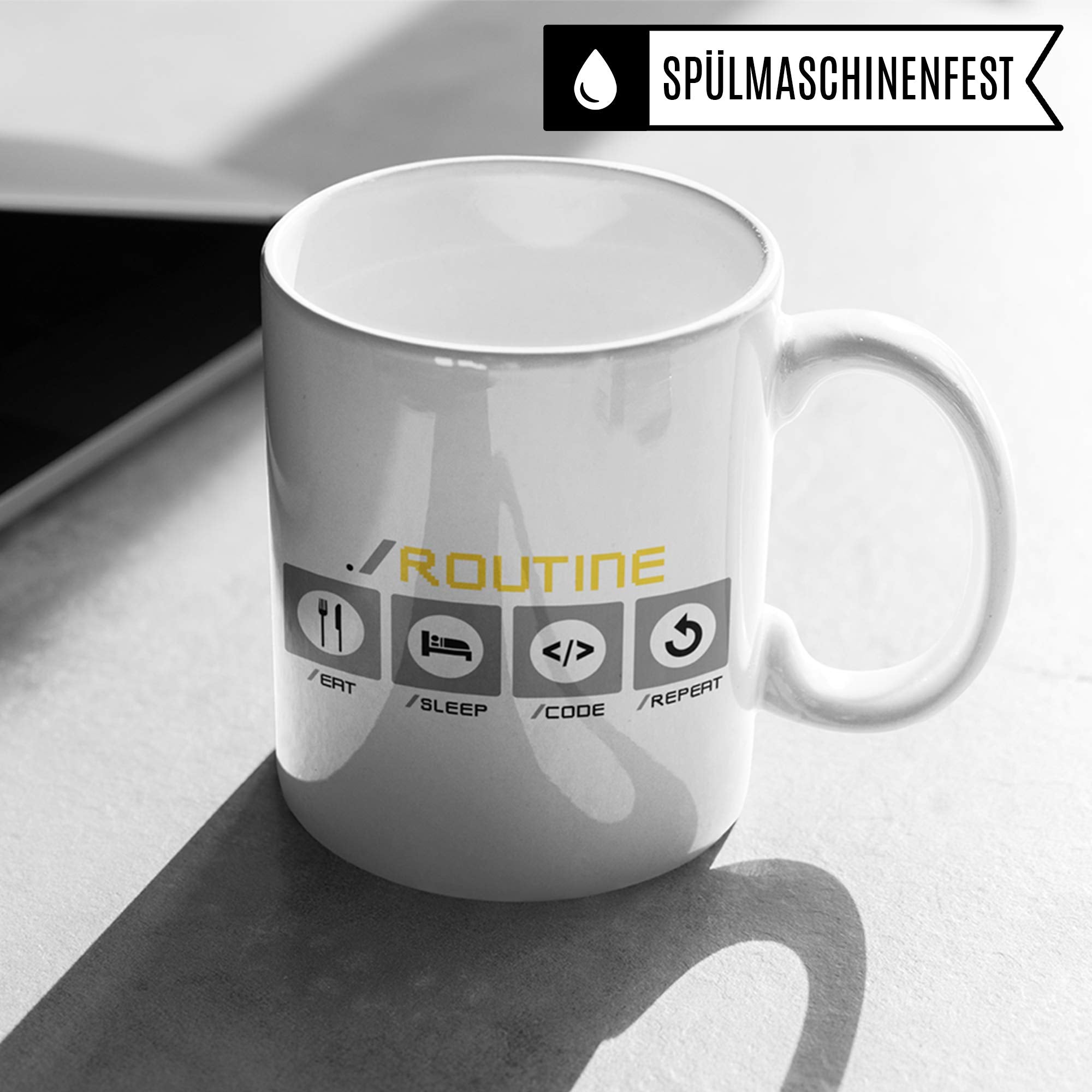 Pagma Druck Tasse Programmierer, Informatiker Geschenke IT, Becher Debugging Spruch Programmieren Informatik Geschenkidee, Entwickler Admin Coder Developer Programmer Kaffeetasse lustig