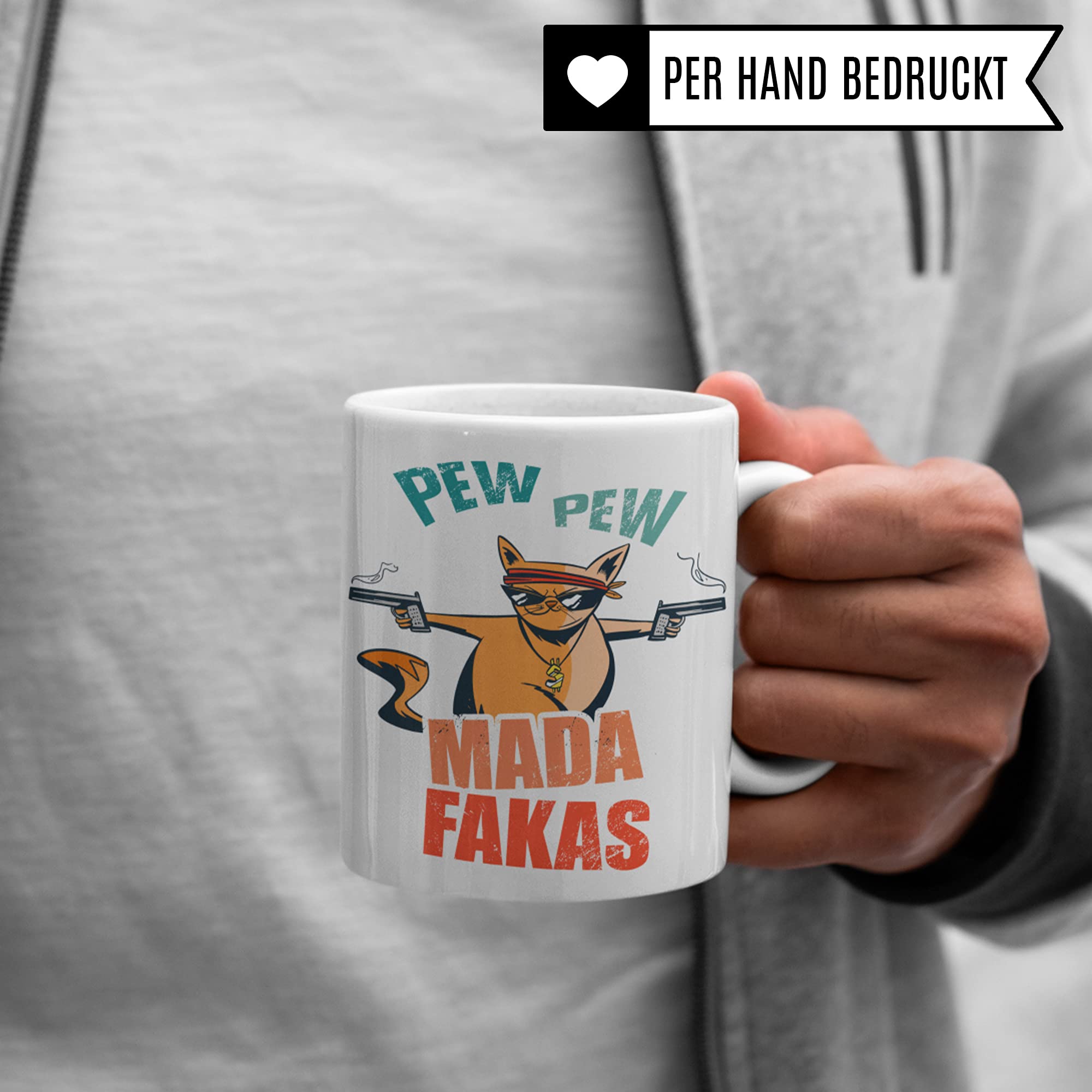 Tasse mit Spruch lustig: Pew Pew Madafakas Tasse - Becher Katze witzig - Geschenkidee mit lustigem Spruch - Kaffeetasse Katzenmotiv für Katzenmama & Katzenpapa Kaffeebecher