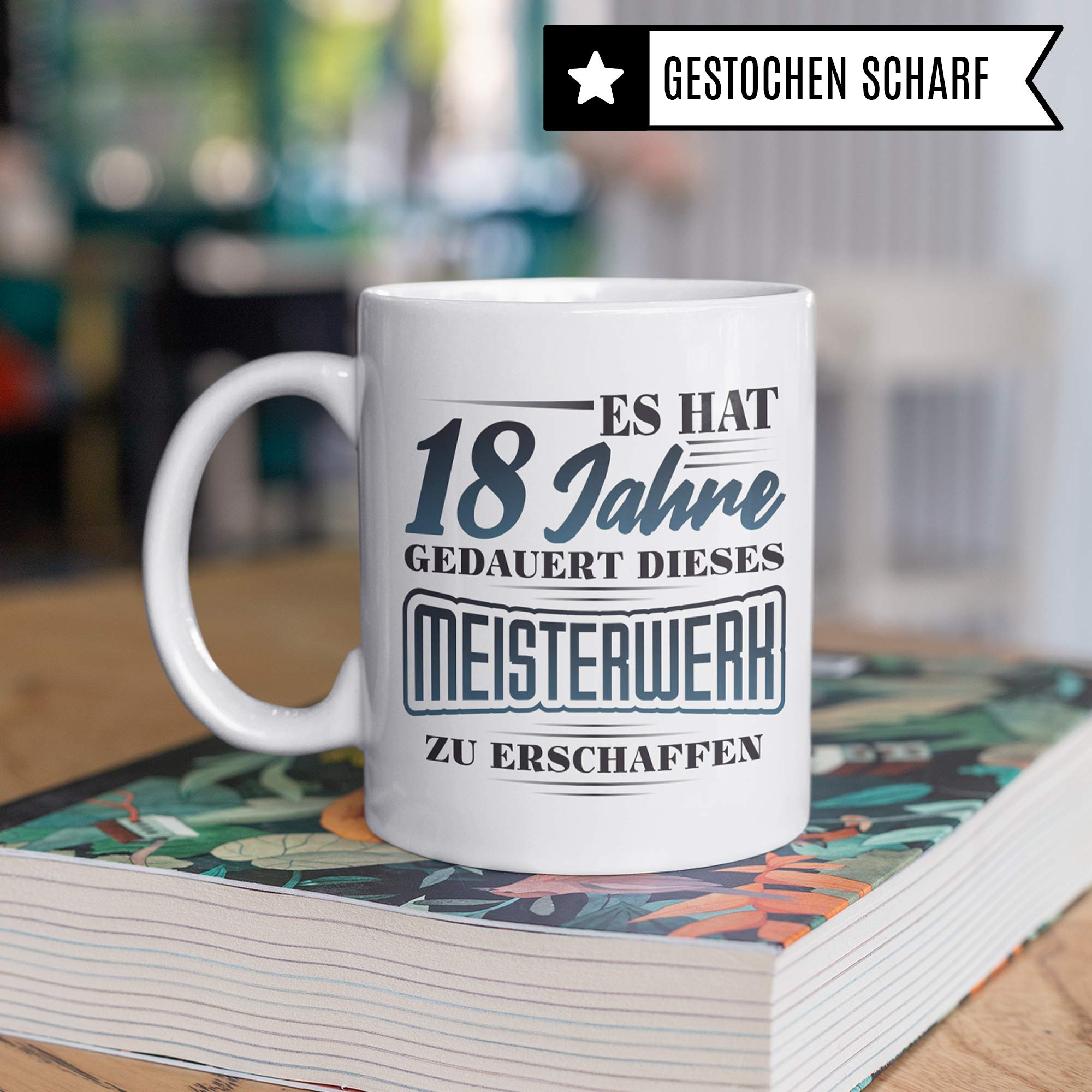 Pagma Druck 18. Geburtstag Geschenk Tasse, Becher 18 Jahre alt Werden Geschenkidee, Kaffeetasse 18. Geburtstag Junge Mädchen Spruch Geburtstags-Geschenk