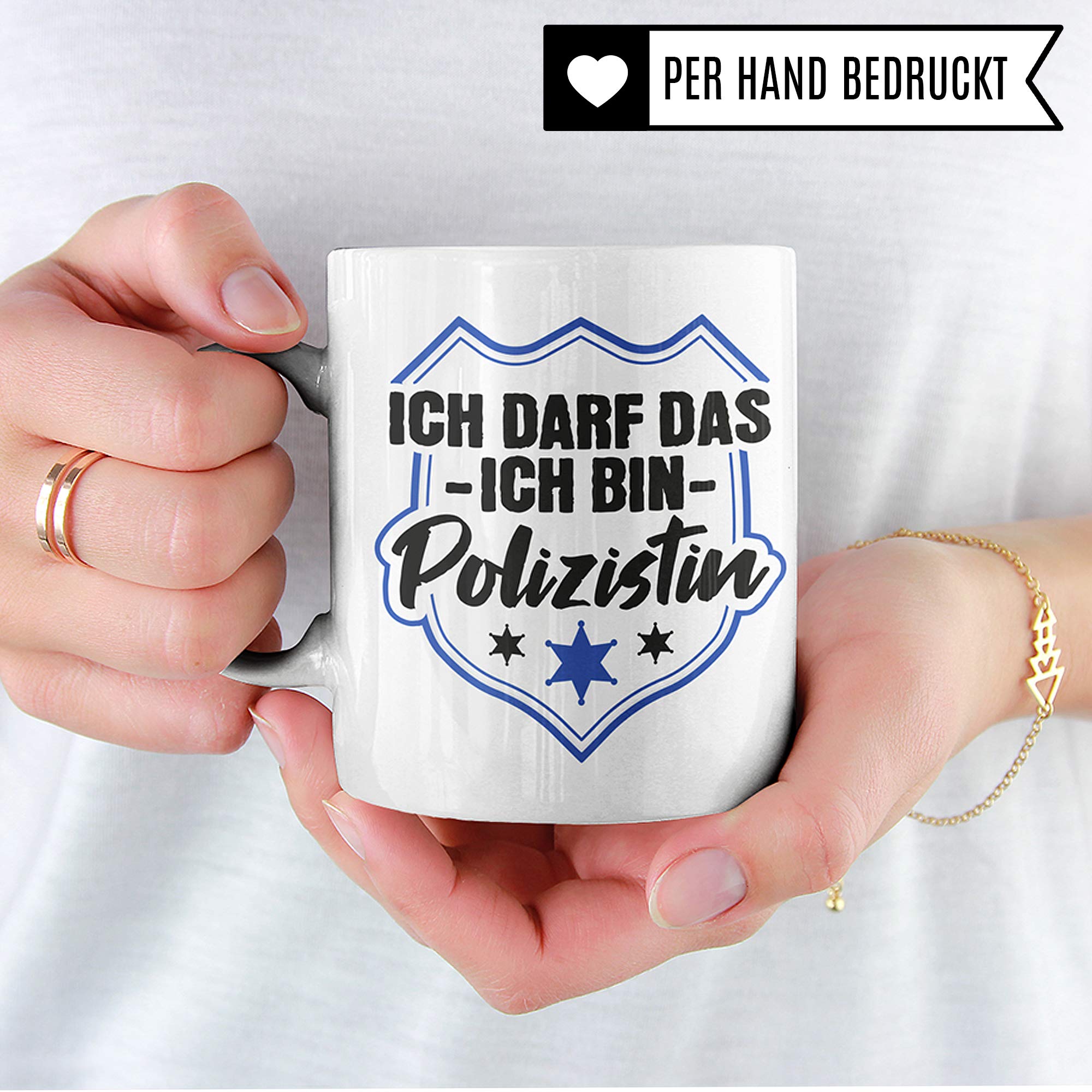 Polizei Tasse, Polizistin Geschenk lustig, Becher Geschenkidee für Polizisten Kaffeetasse, Ausbildung Frauen Polizeibeamtin Streifenpolizistin Kriminalpolizistin Beamtin Police Kaffeebecher lustig