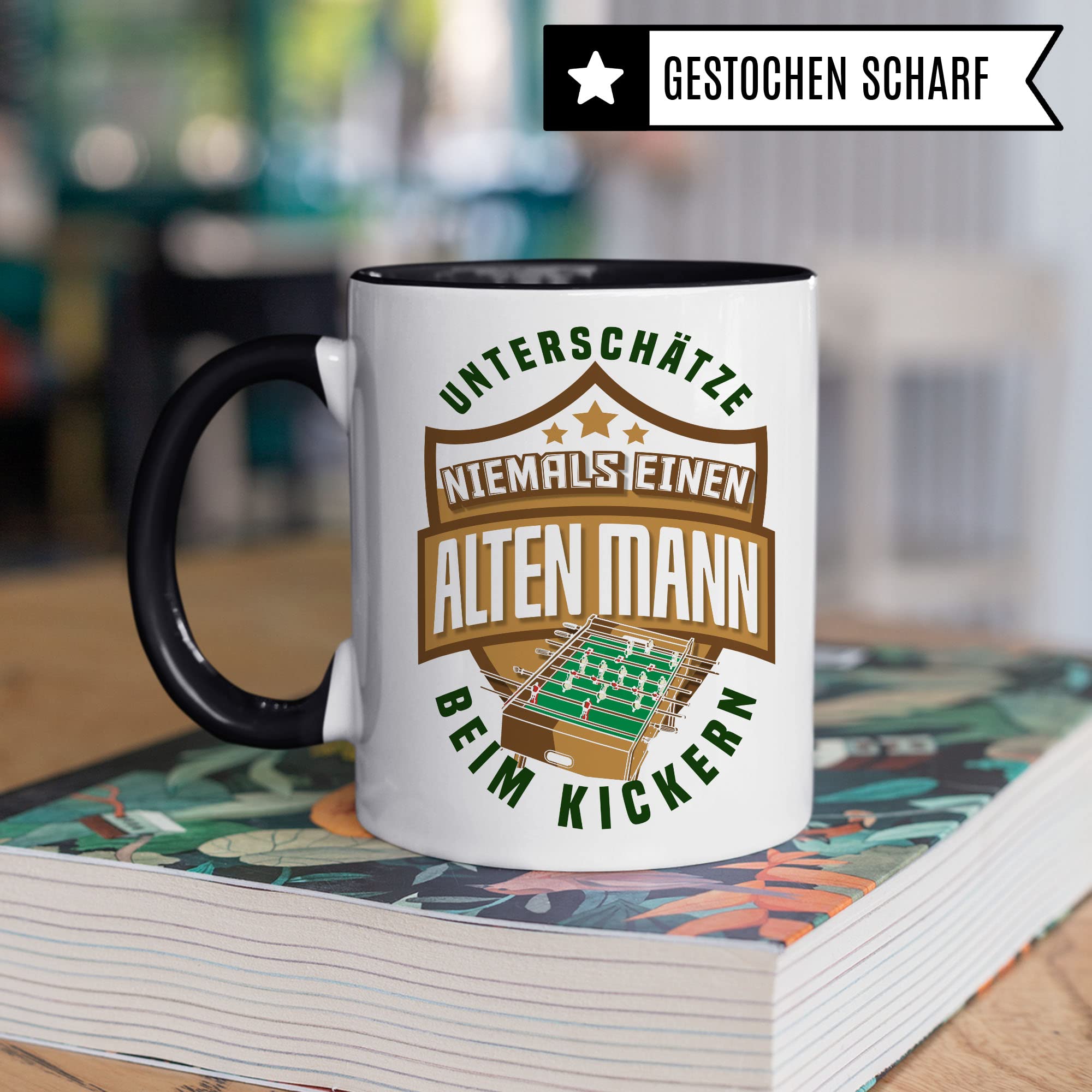 Tischkicker Tasse Geschenkidee Kicker Kaffeetasse Humor Witz Geschenk für alten Mann Kaffeebecher Opa Becher