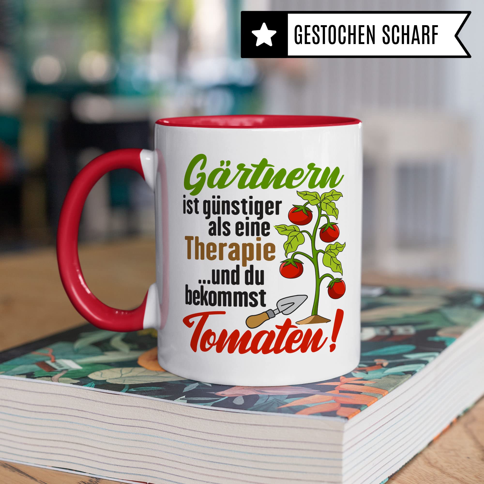 Garten Tasse, Gärtnern ist günstiger als eine Therapie - ...und du bekommst Tomaten!, Geschenk Gartenliebhaber Garten-Motiv Kaffeebecher Hobby-Gärtner Hobby-Gärtnerin, Tomaten-Pflanzen-Motiv Kaffeetasse