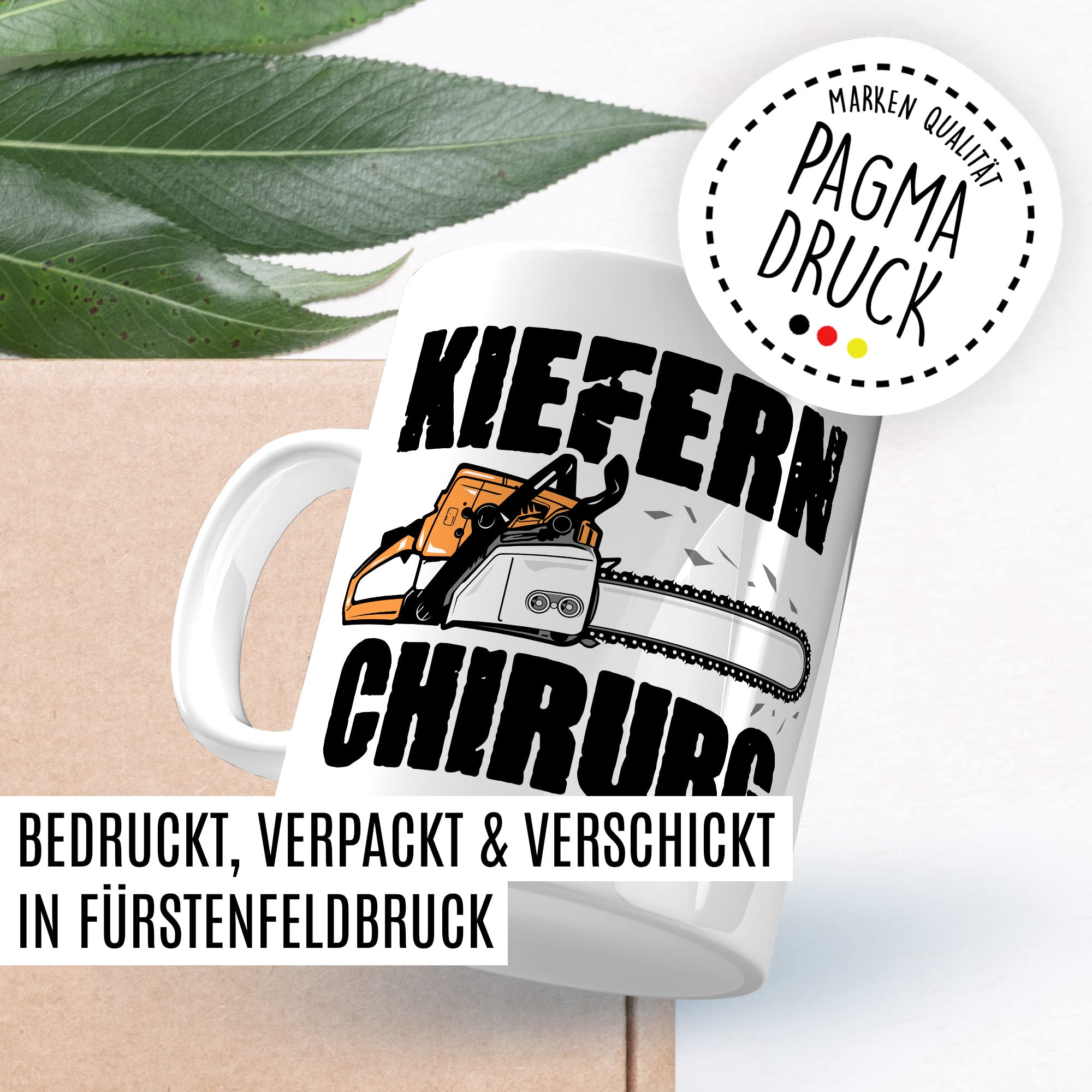 Kiefernchirurg Tasse Kettensäge Geschenkidee Wald Kaffeetasse mit lustigen Spruch Geschenk für Förster Kaffeebecher Holz machen Becher