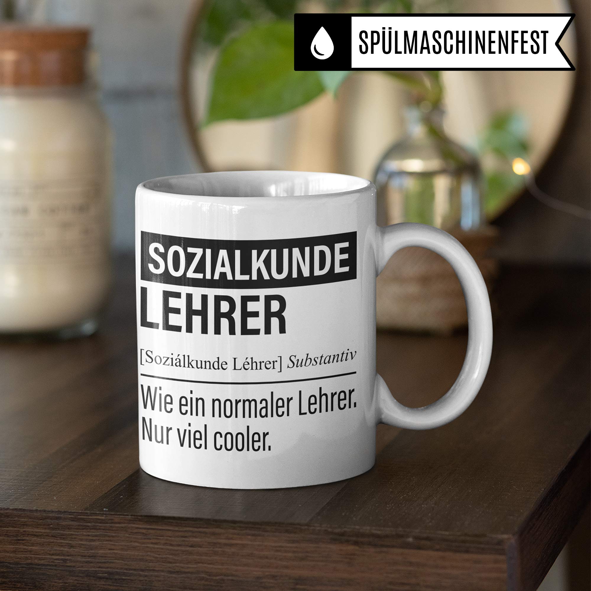 Sozialkundelehrer Tasse, Geschenk für Sozialkunde Lehrer, Kaffeetasse Geschenkidee Lehrer, Kaffeebecher Lehramt Schule Sozialkunde Unterricht Witz